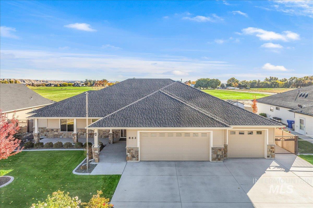 862 Brookwood Dr. Property Photo 1