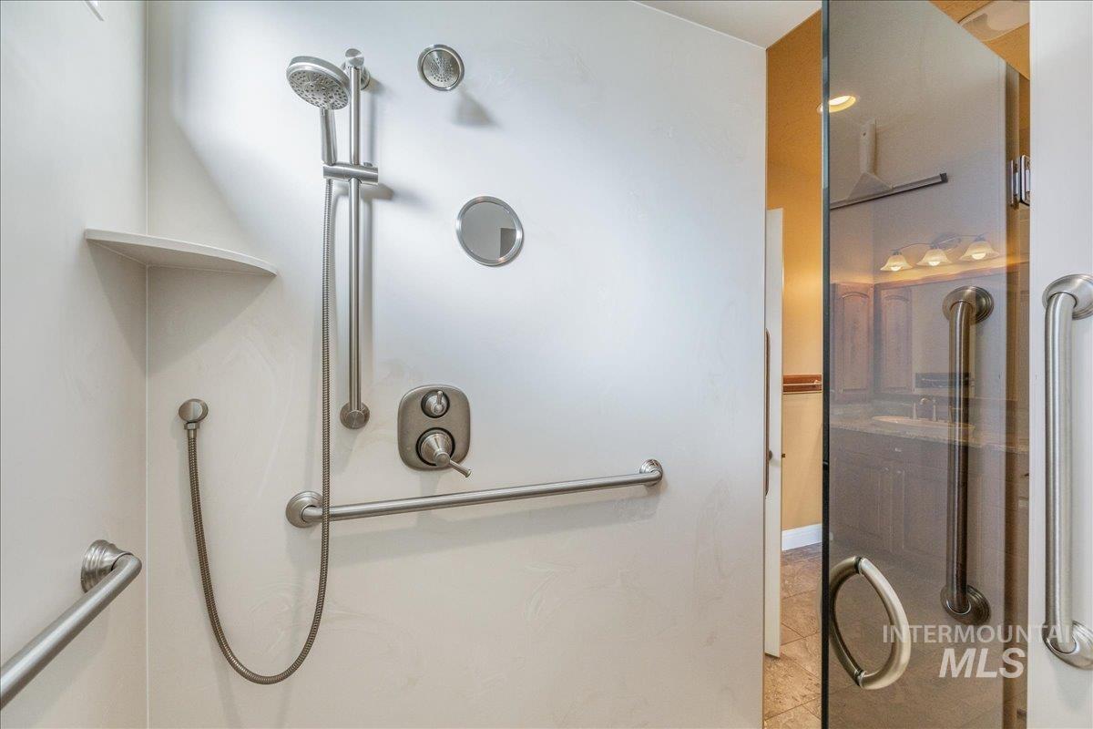 862 Brookwood Dr. Property Photo 29