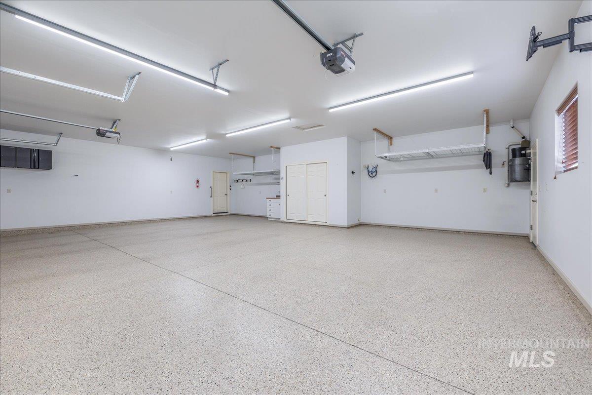 862 Brookwood Dr. Property Photo 30