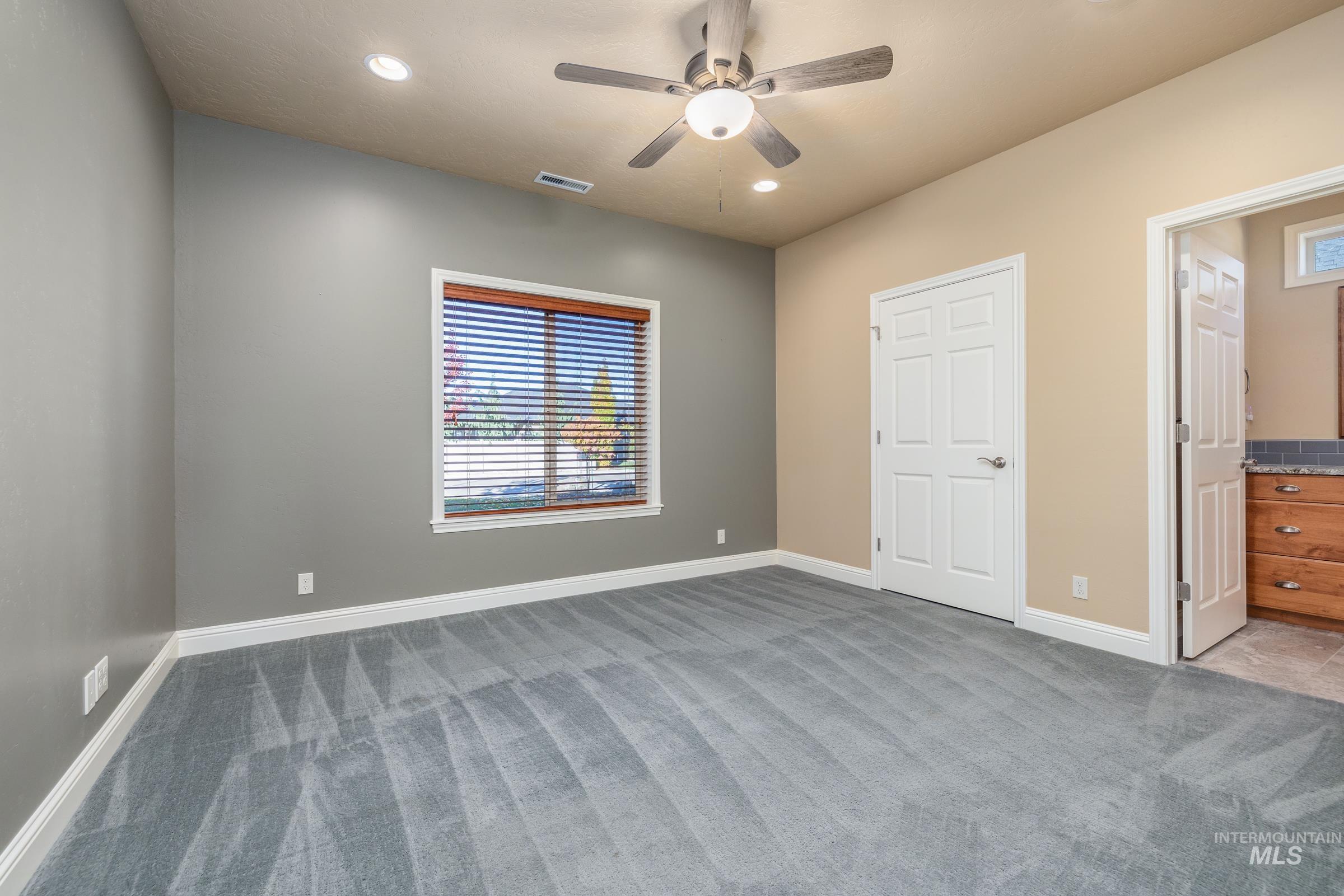 862 Brookwood Dr. Property Photo 35