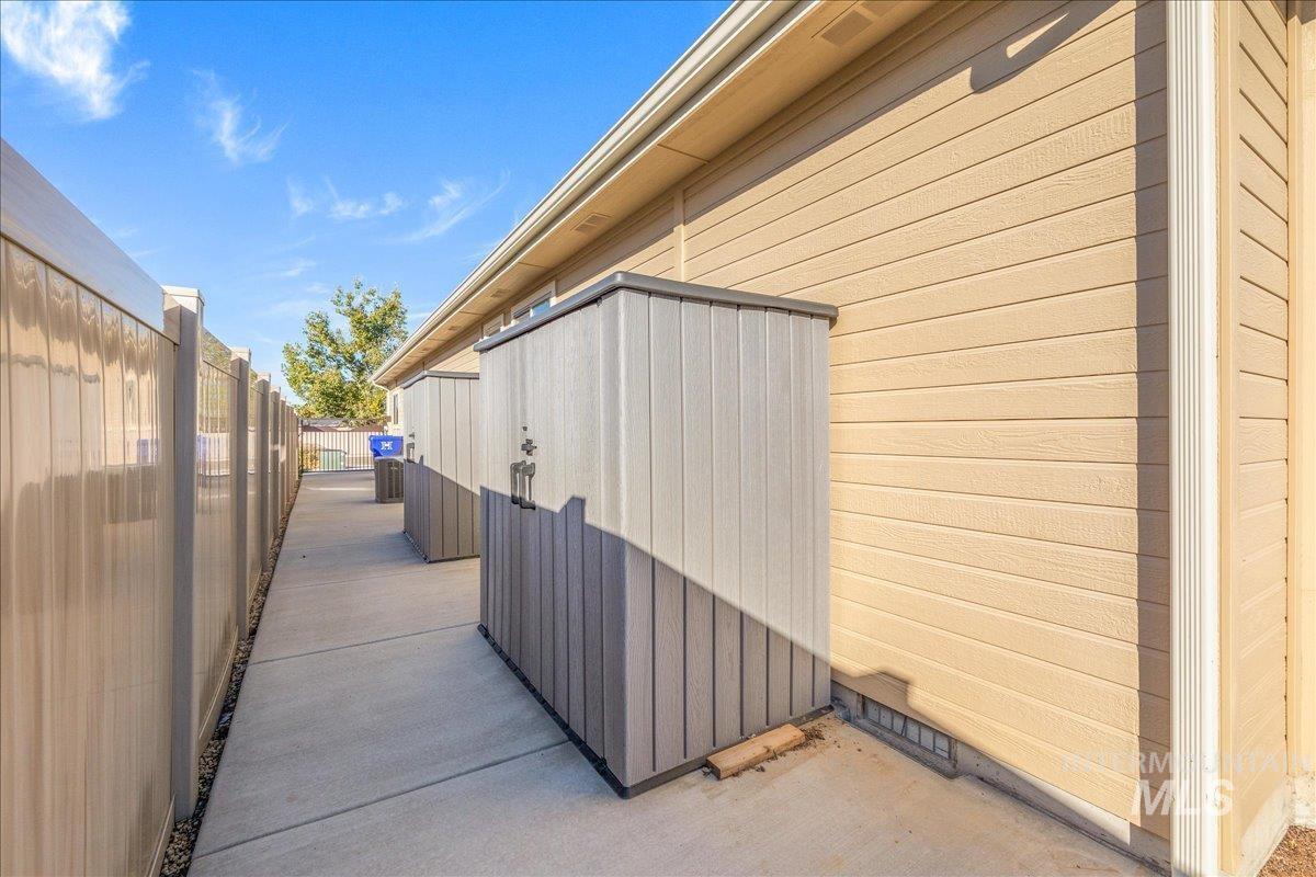 862 Brookwood Dr. Property Photo 38