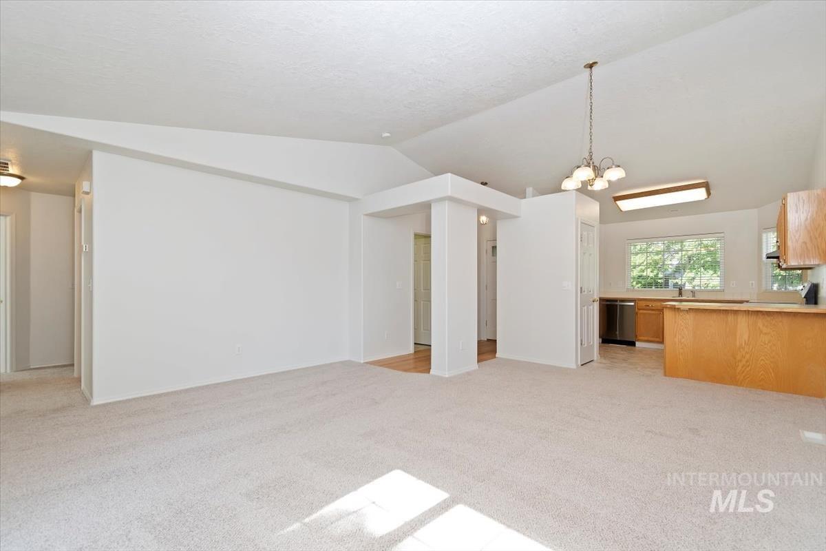 2532 N Morrow Ave Property Photo 4