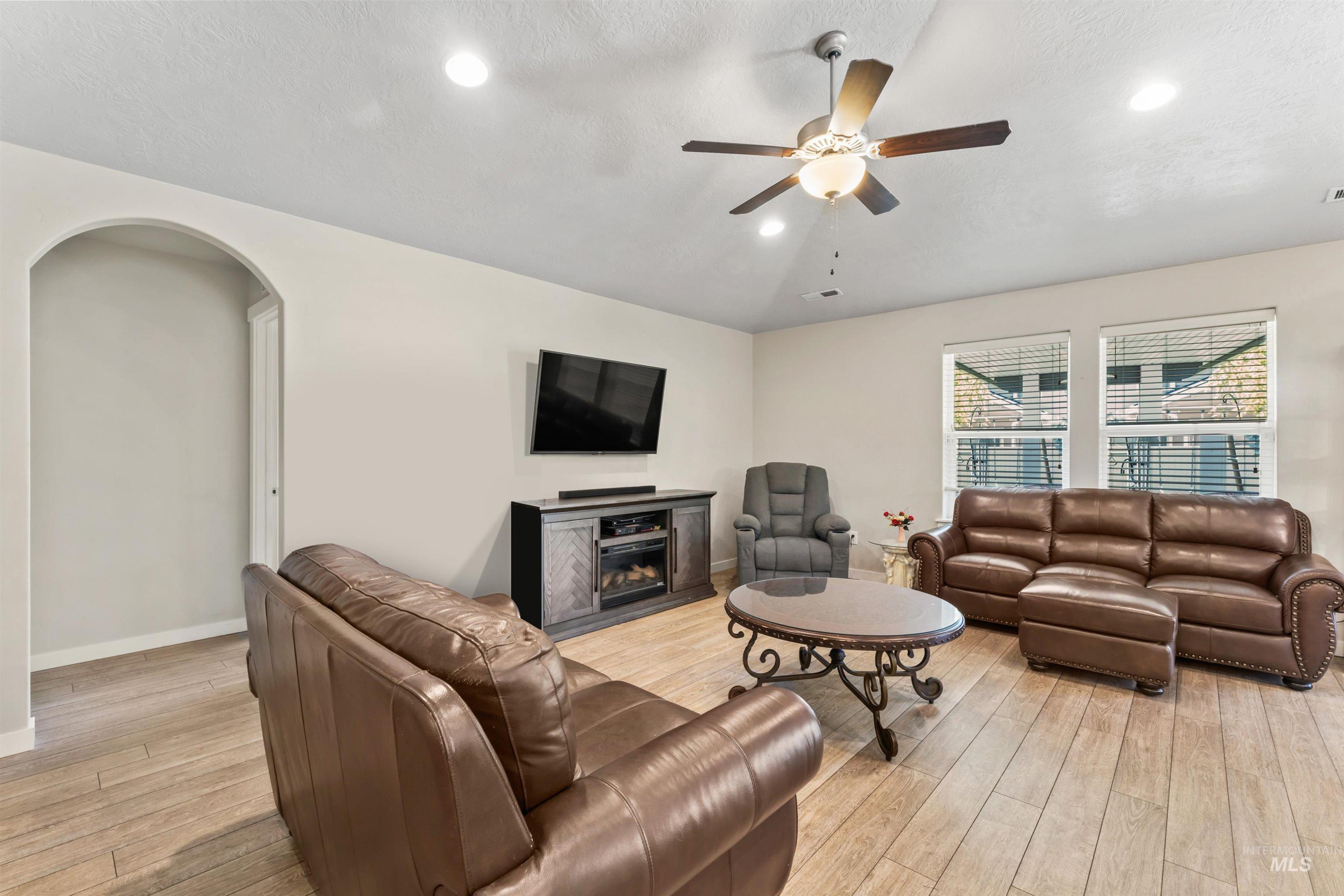 377 E Havasu Falls Property Photo 8