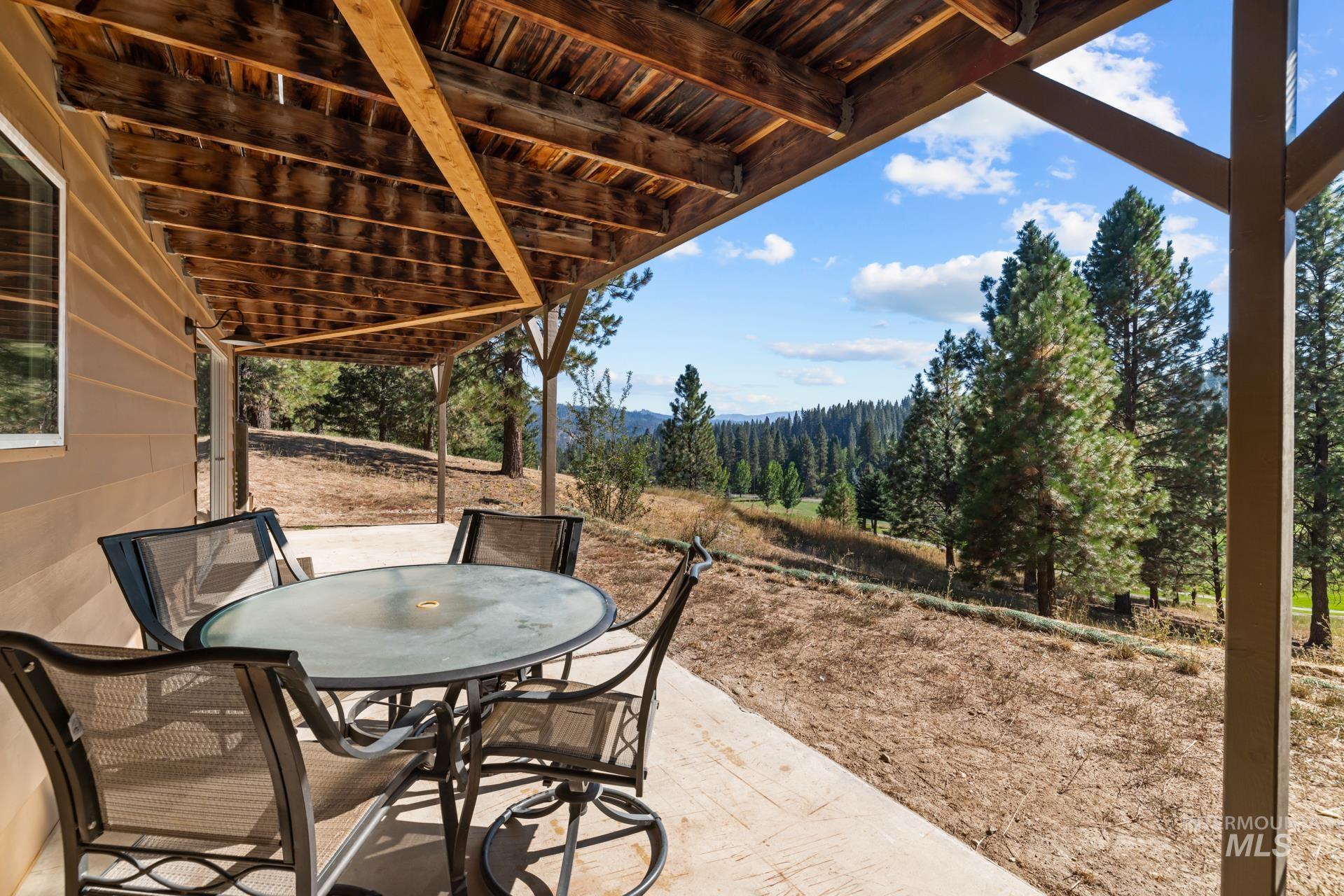35 Rainbow Ridge Property Photo 5