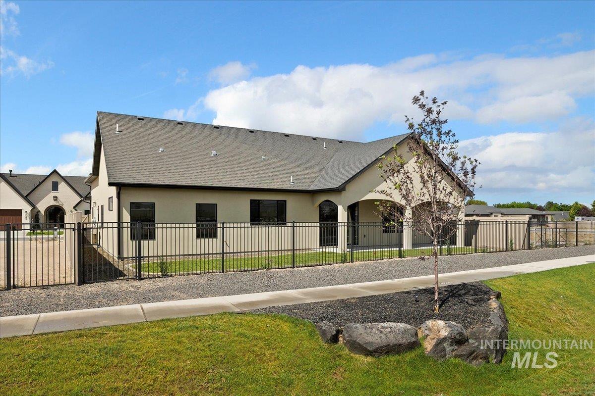 584 Canyon Falls Property Photo 42