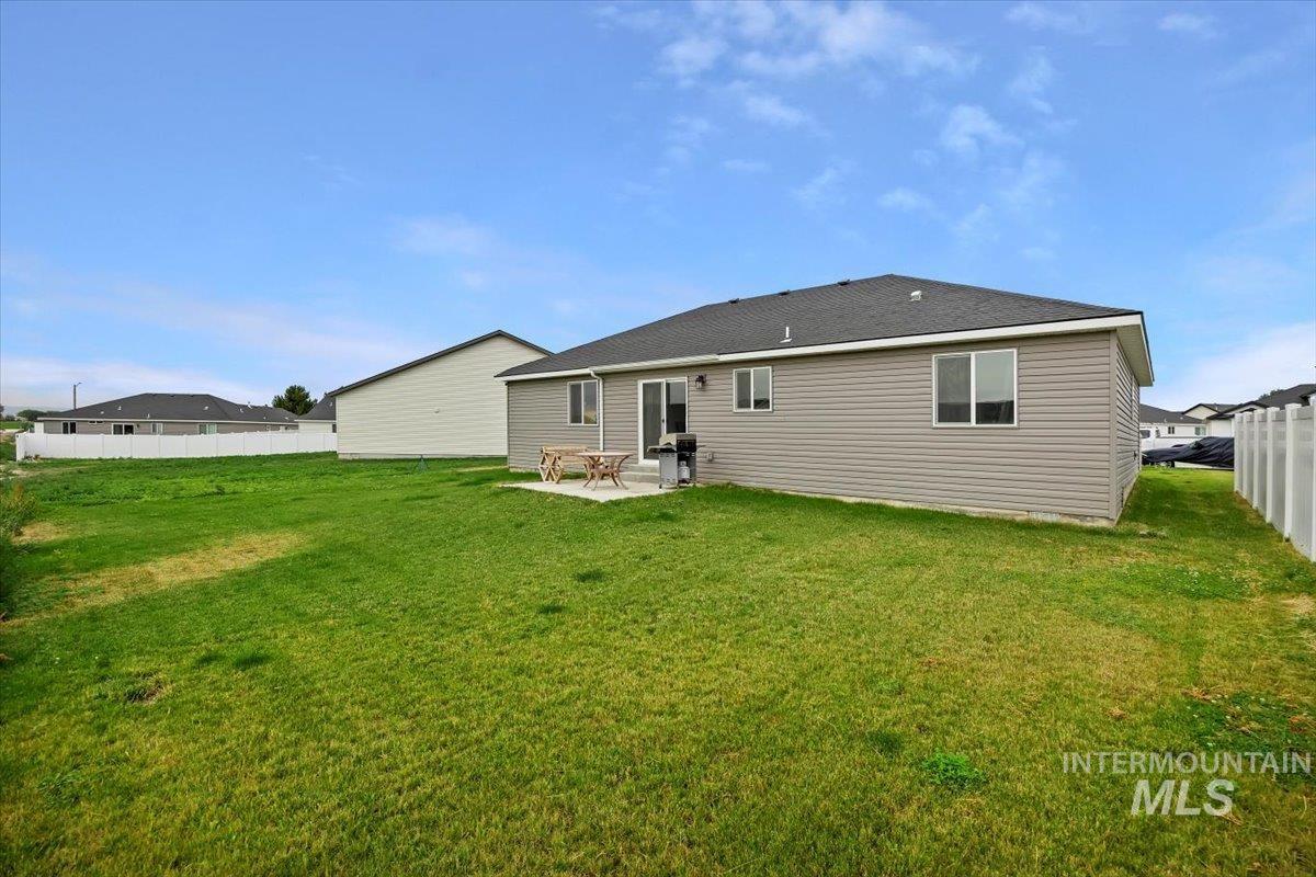 785 Ellie Dr Property Photo 29