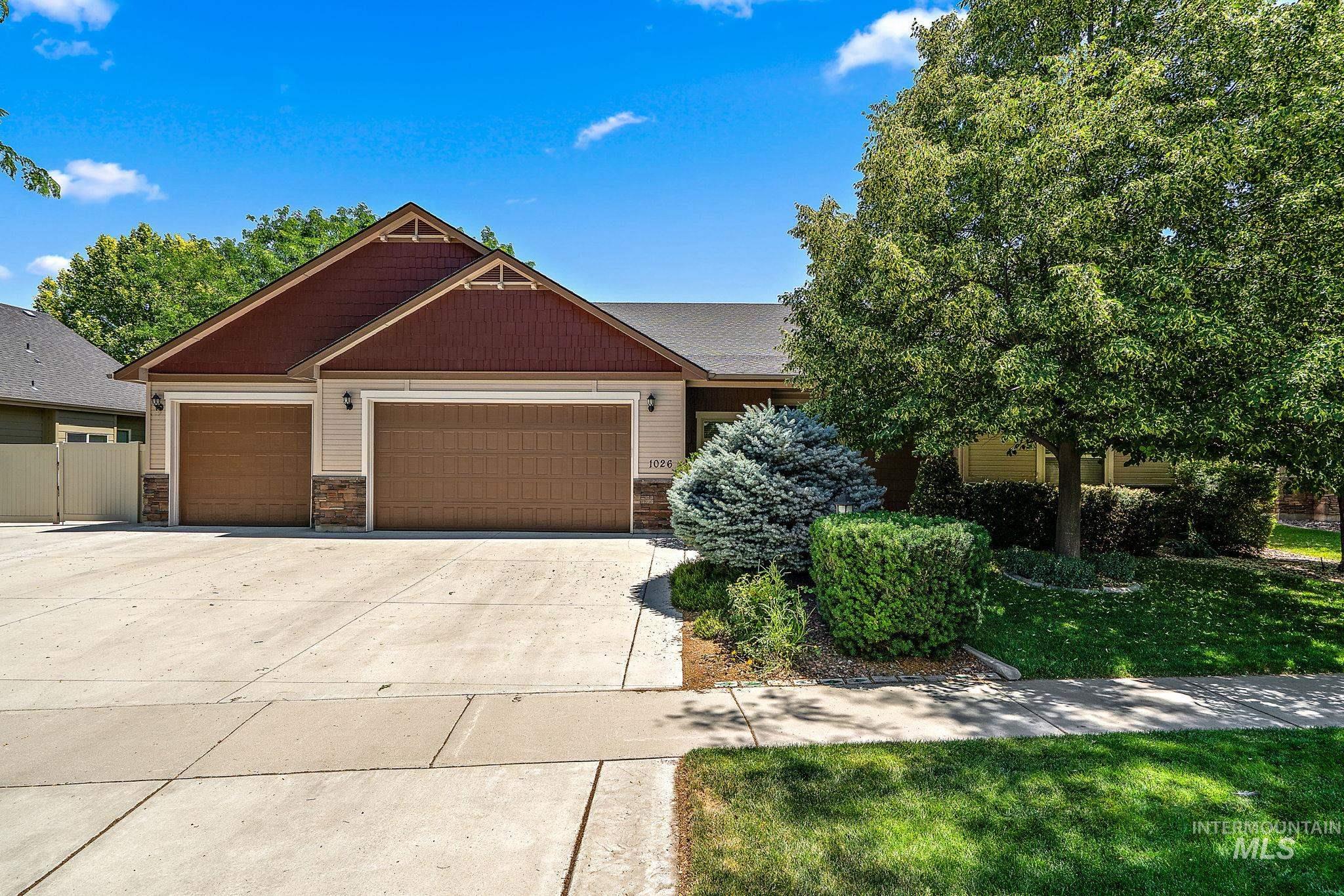 1026 S Riverstone Dr Property Photo 1