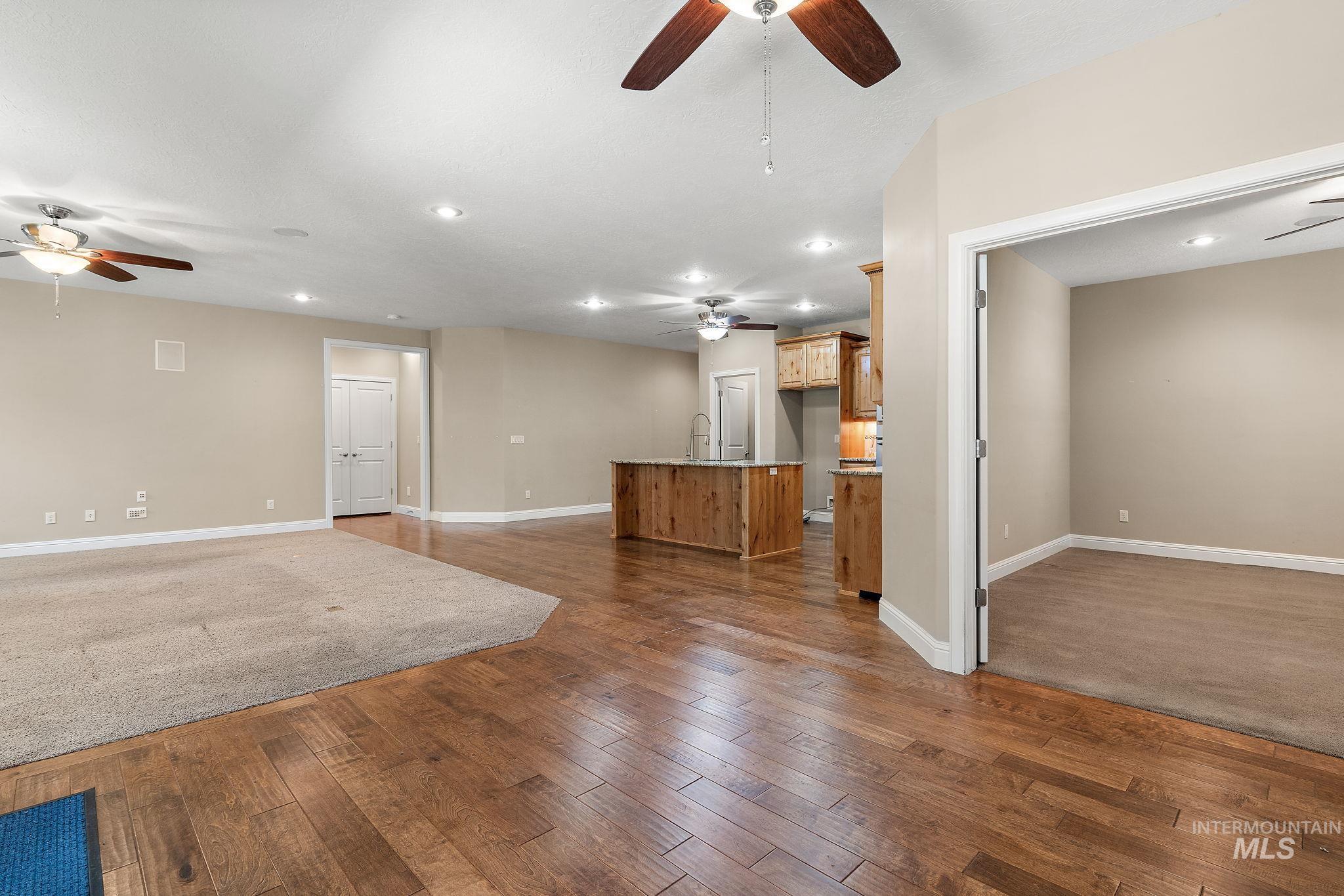 1026 S Riverstone Dr Property Photo 3