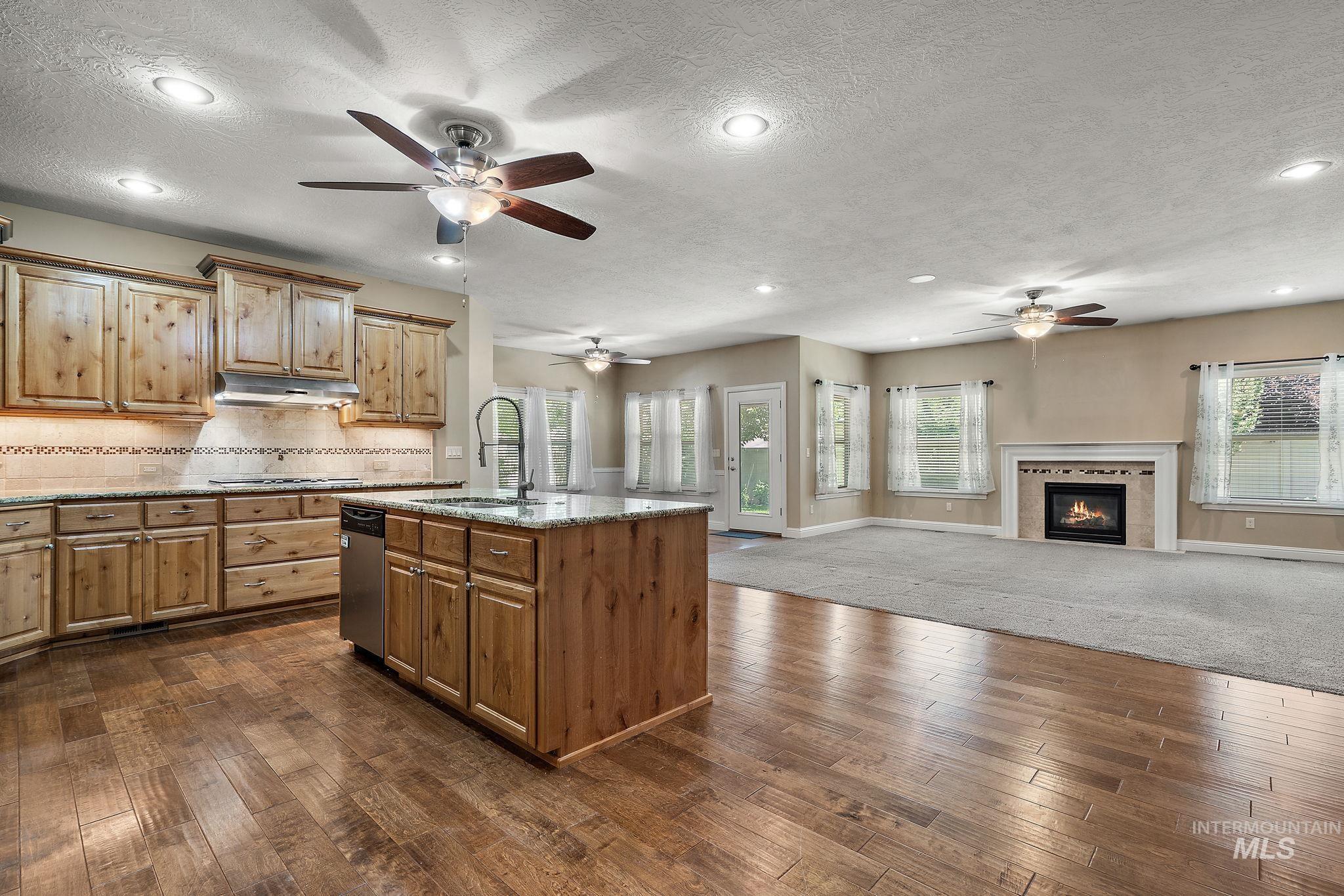 1026 S Riverstone Dr Property Photo 12