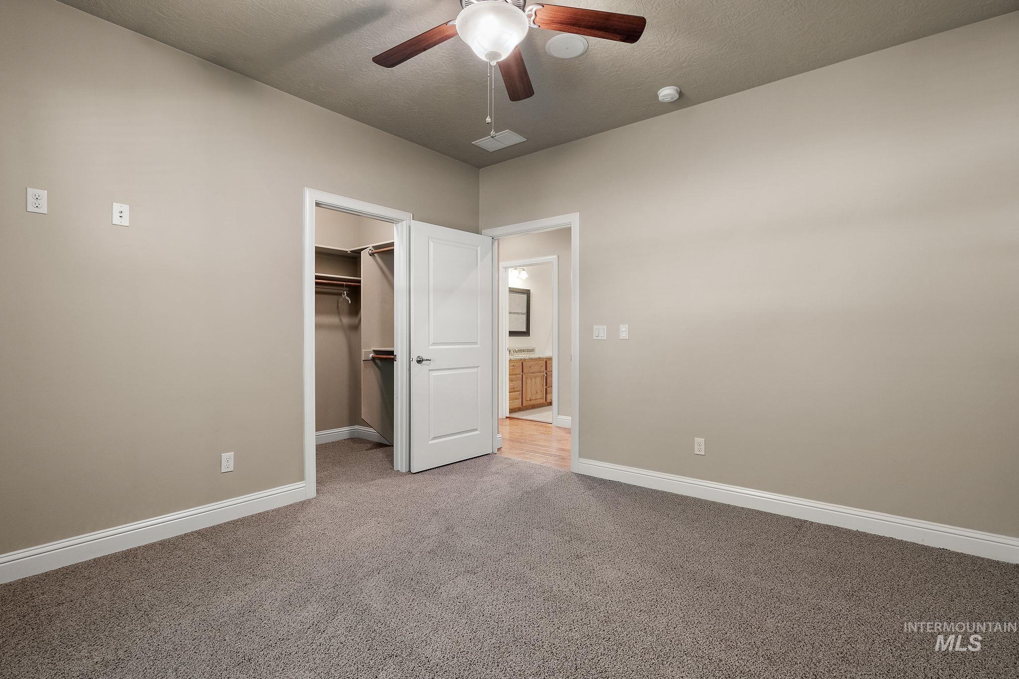 1026 S Riverstone Dr Property Photo 19