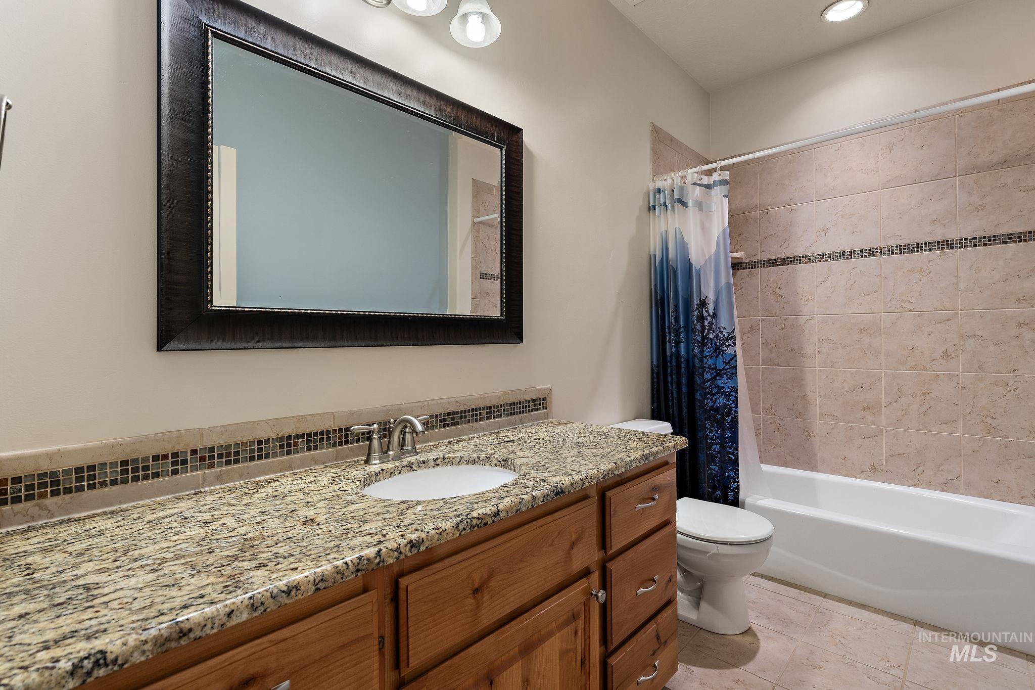1026 S Riverstone Dr Property Photo 23