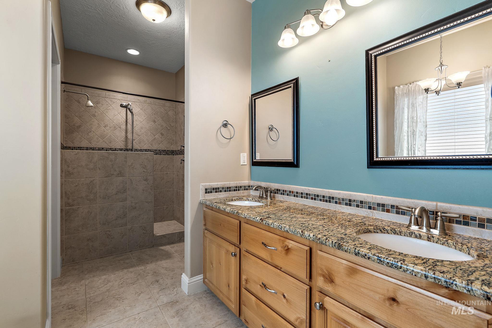 1026 S Riverstone Dr Property Photo 28