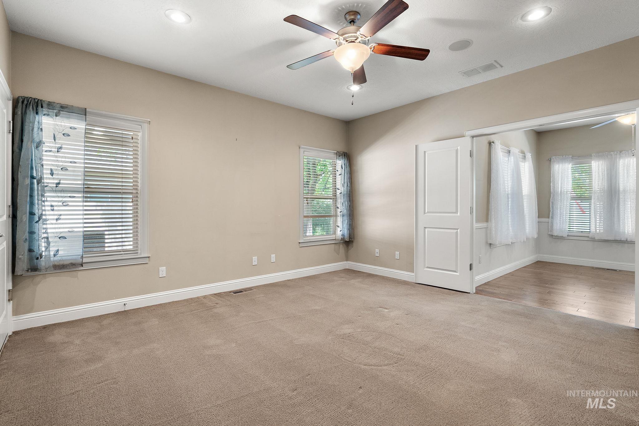 1026 S Riverstone Dr Property Photo 34