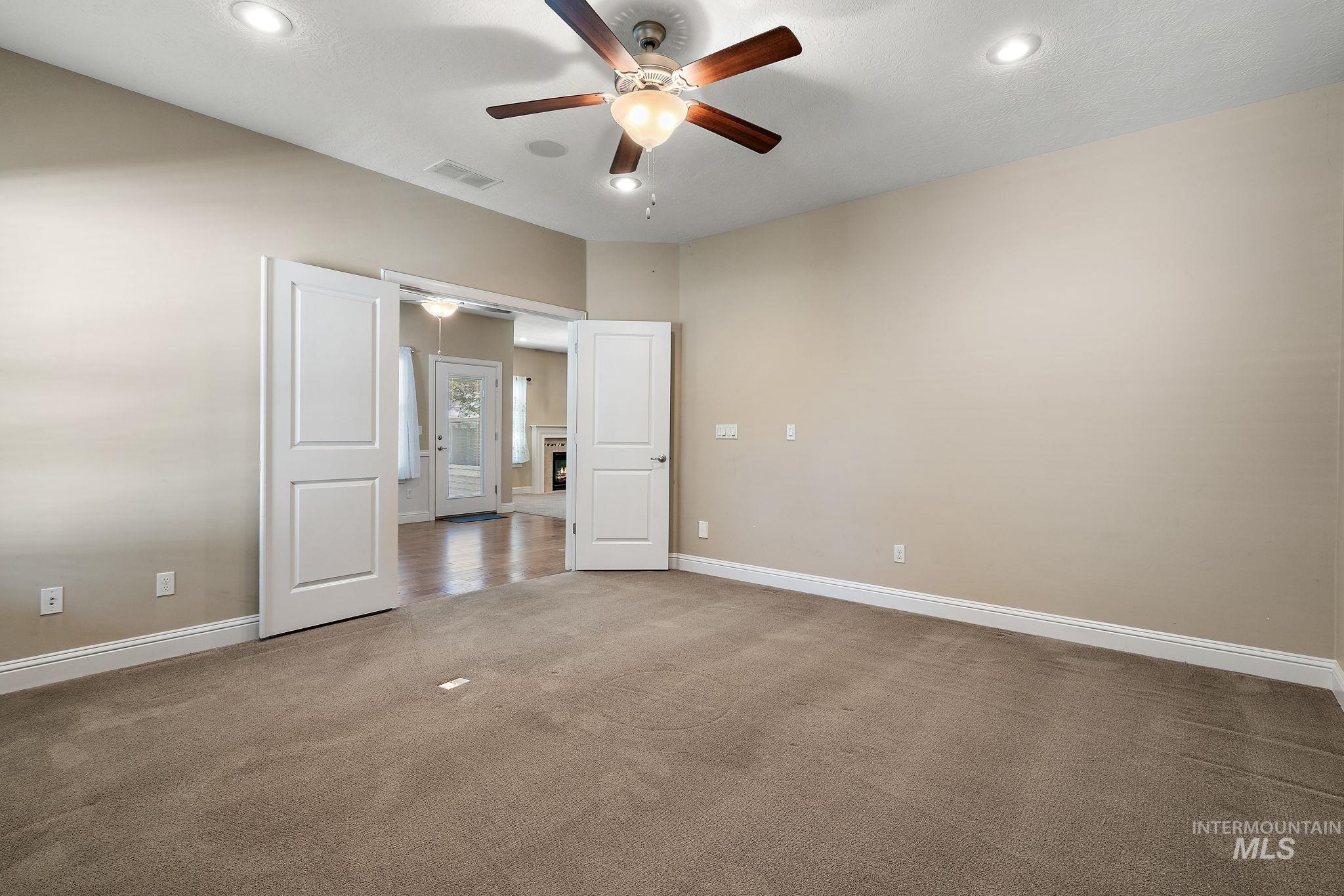 1026 S Riverstone Dr Property Photo 35
