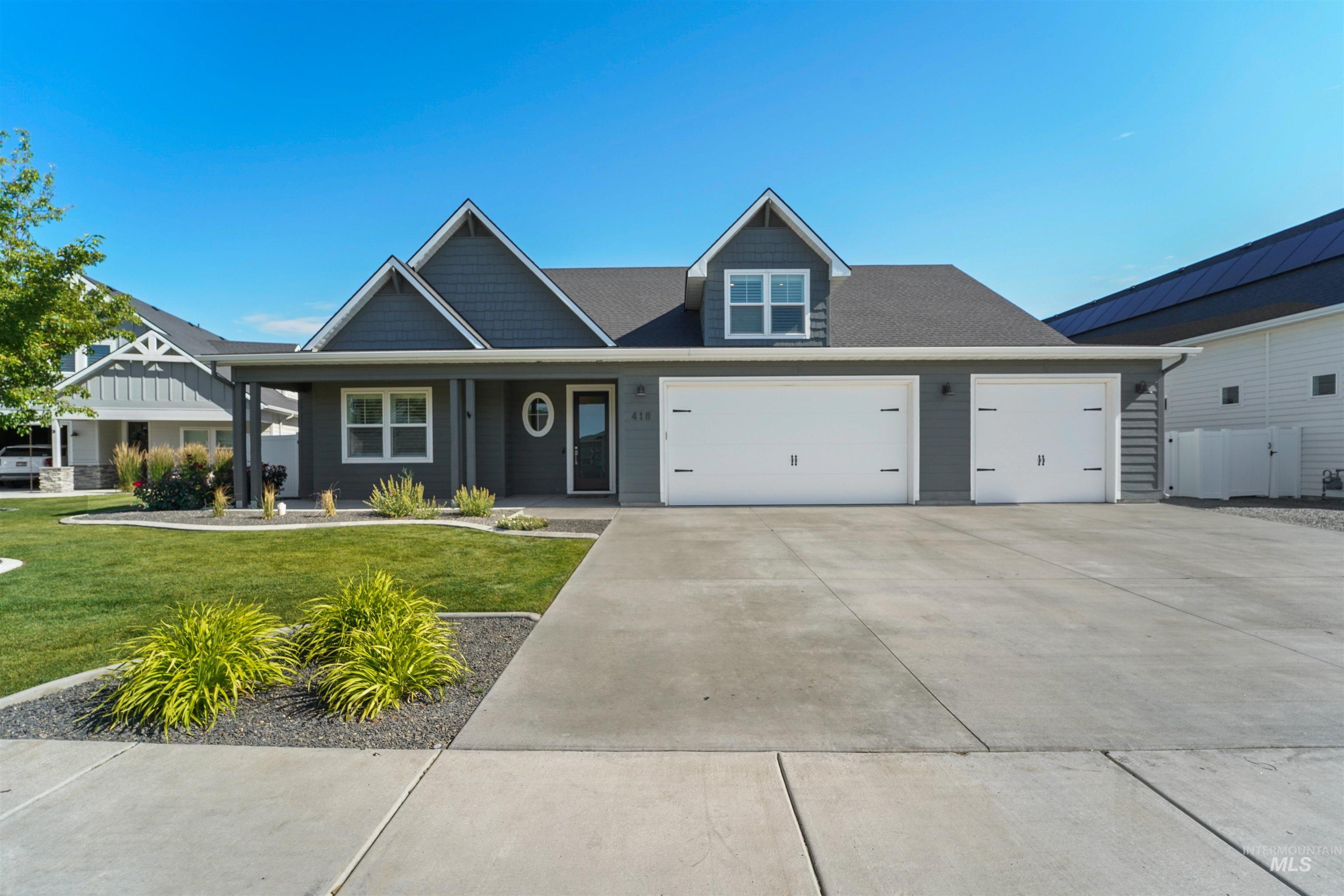 418 Fox Lantern Ct Property Photo 1