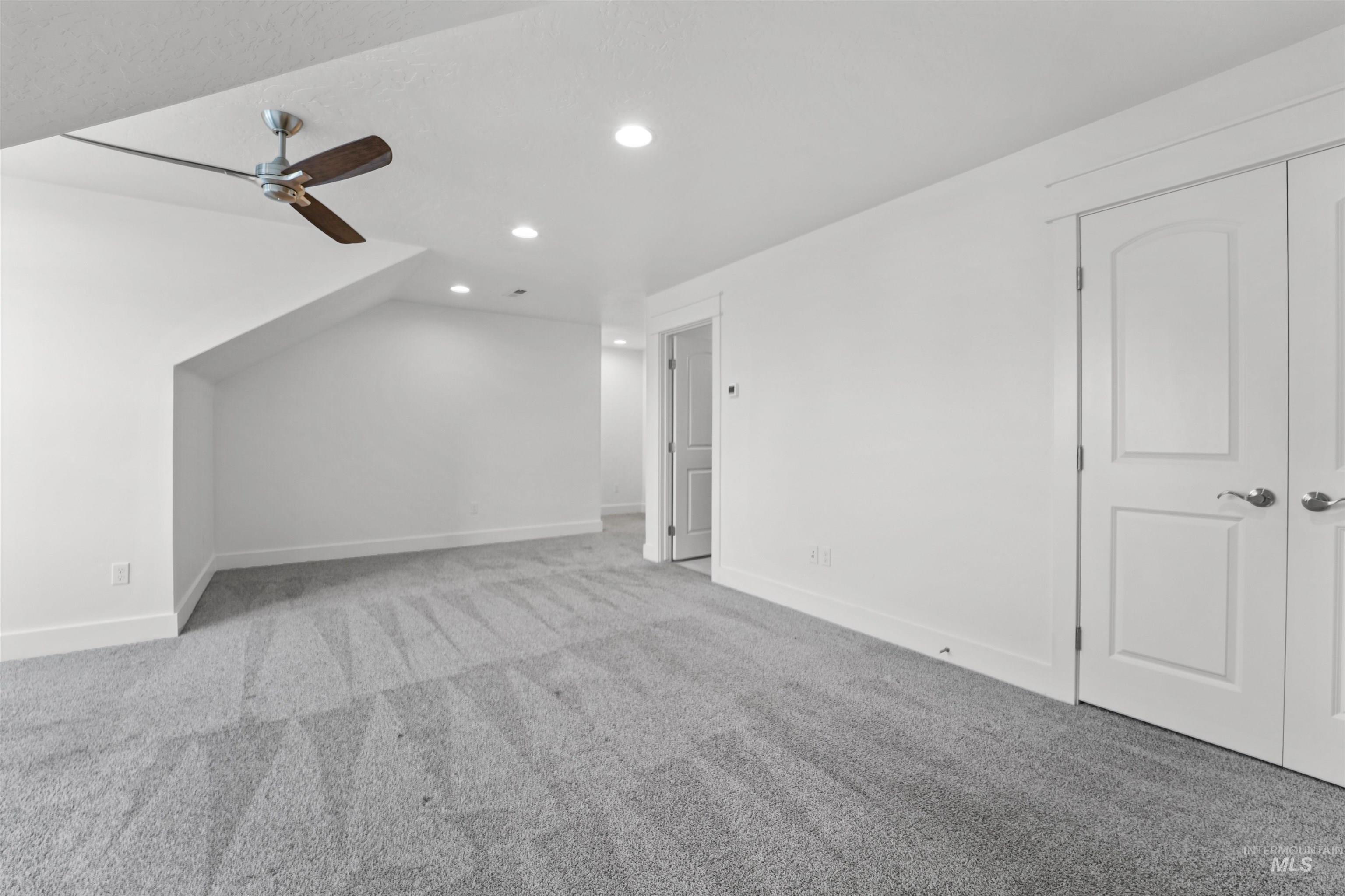 418 Fox Lantern Ct Property Photo 22