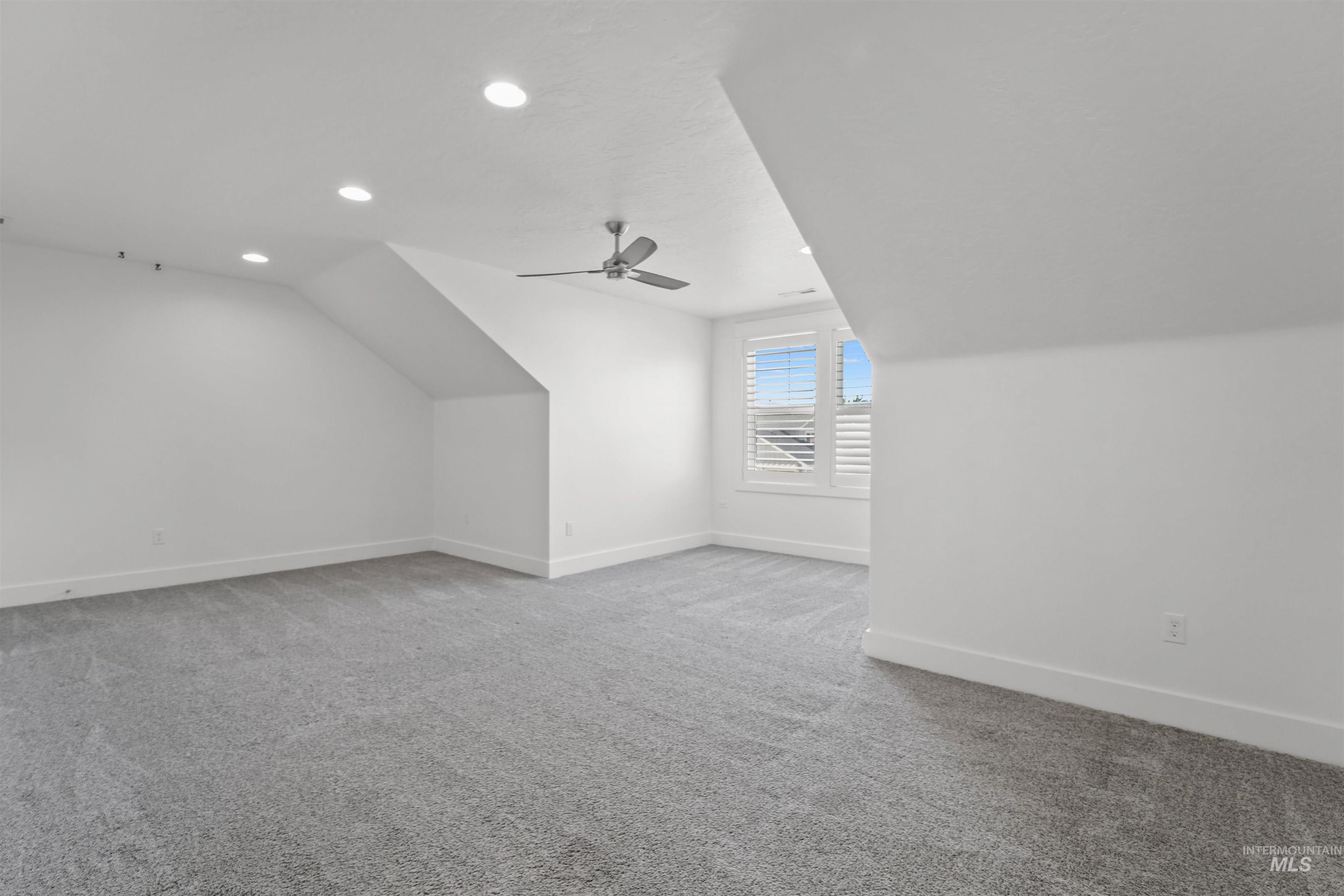 418 Fox Lantern Ct Property Photo 31