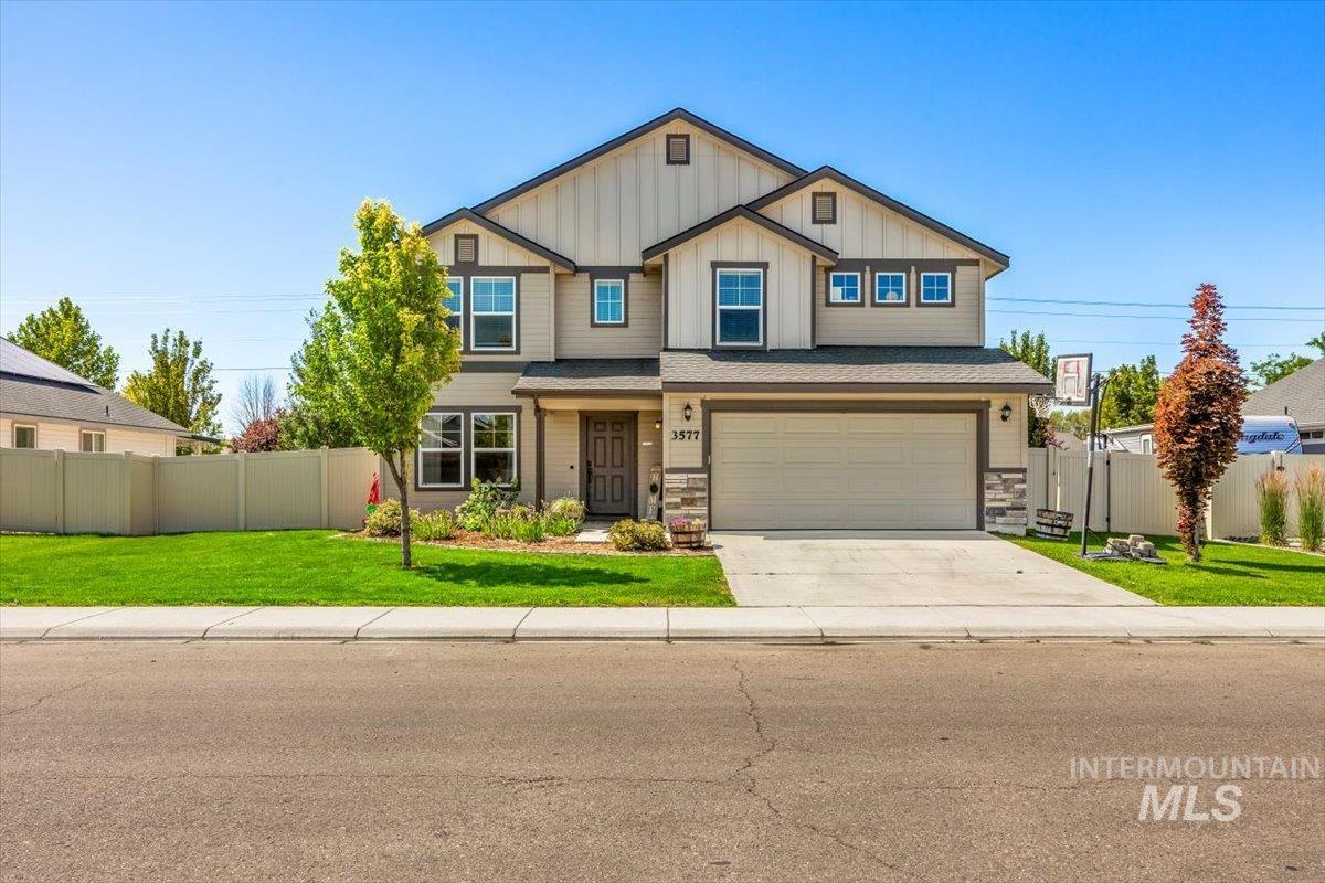 3577 E Warm Creek Property Photo 1