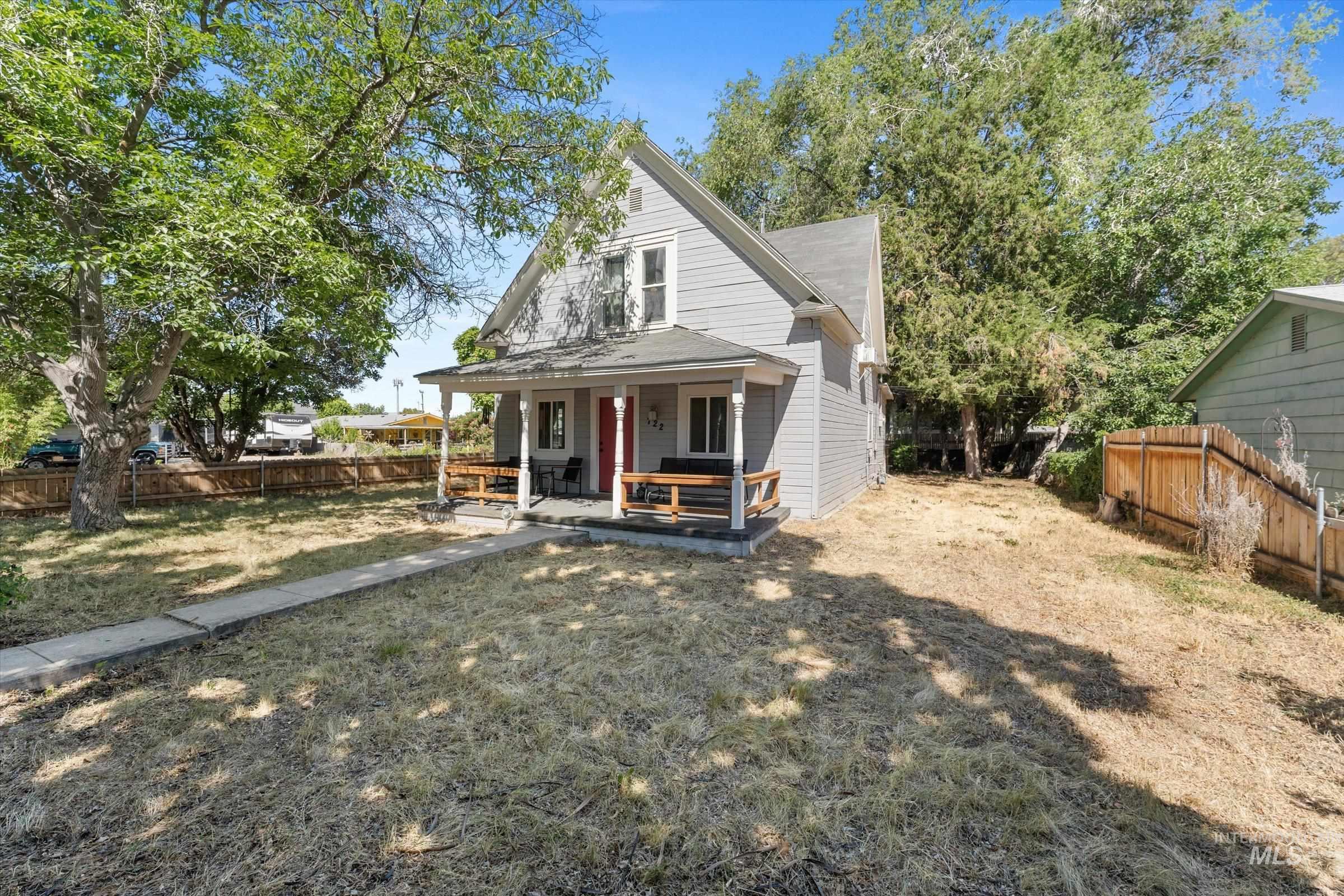 722 S 5th Ave Property Photo 3