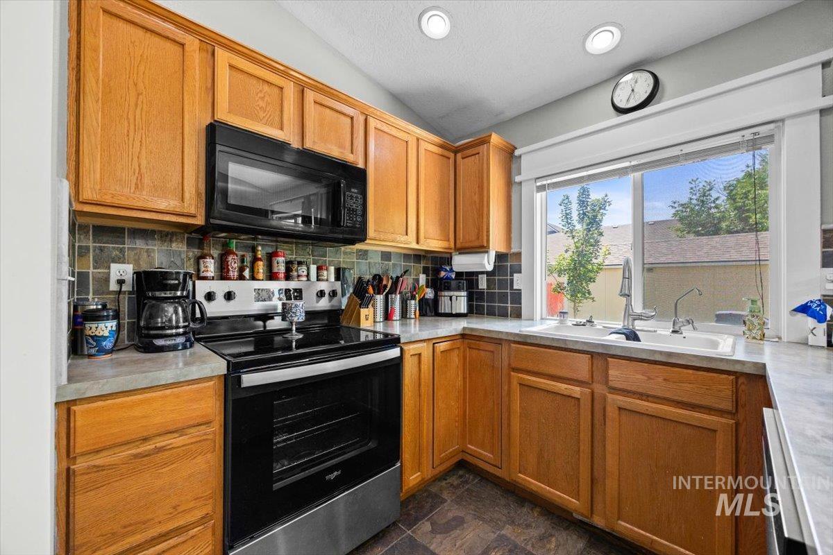 2471 W Bay Pointe Property Photo 7