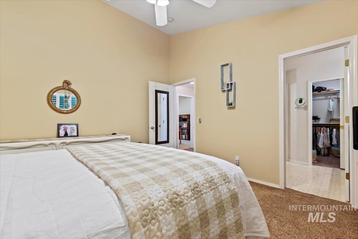 5500 S Adonis Place Property Photo 12