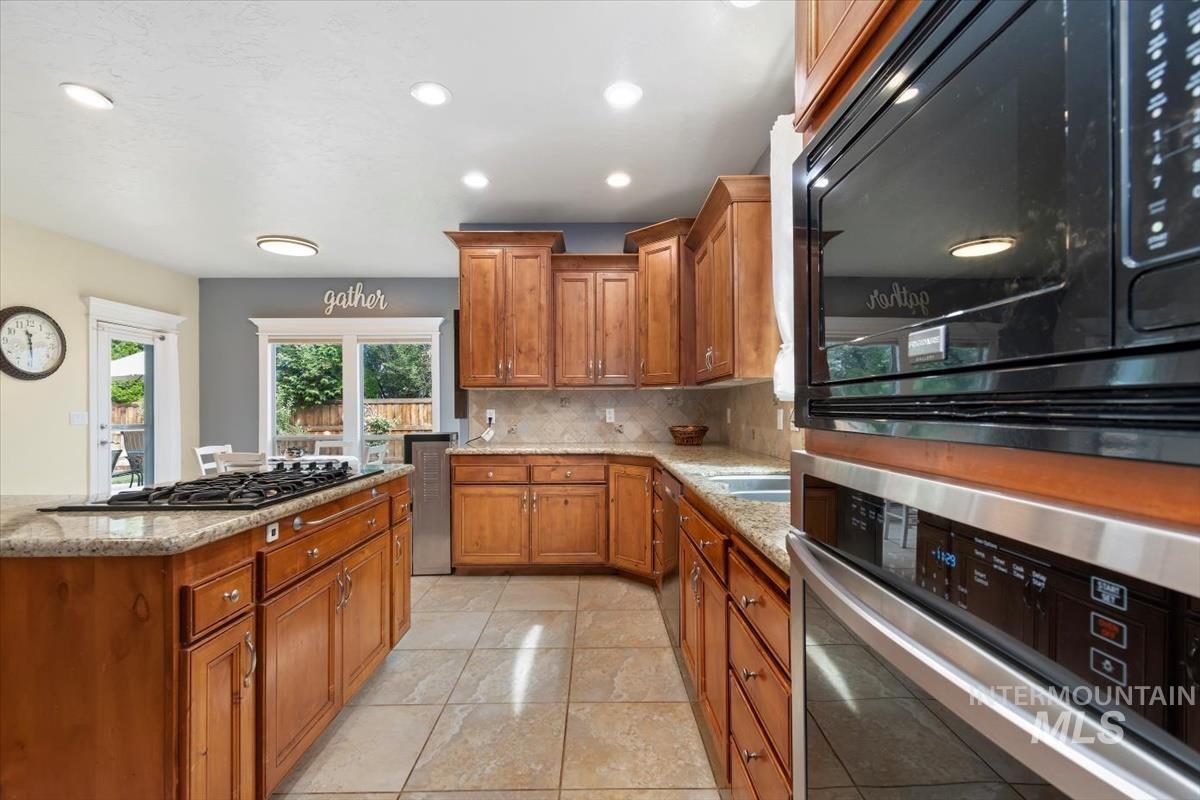 2248 W Tango Creek Dr Property Photo 18