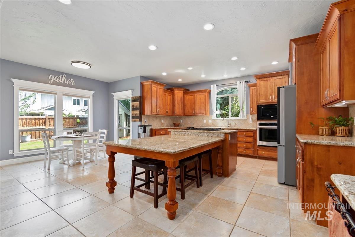 2248 W Tango Creek Dr Property Photo 20