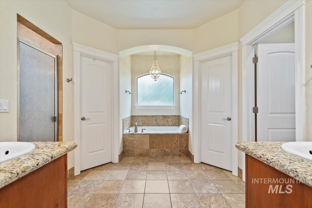 2248 W Tango Creek Dr Property Photo 24