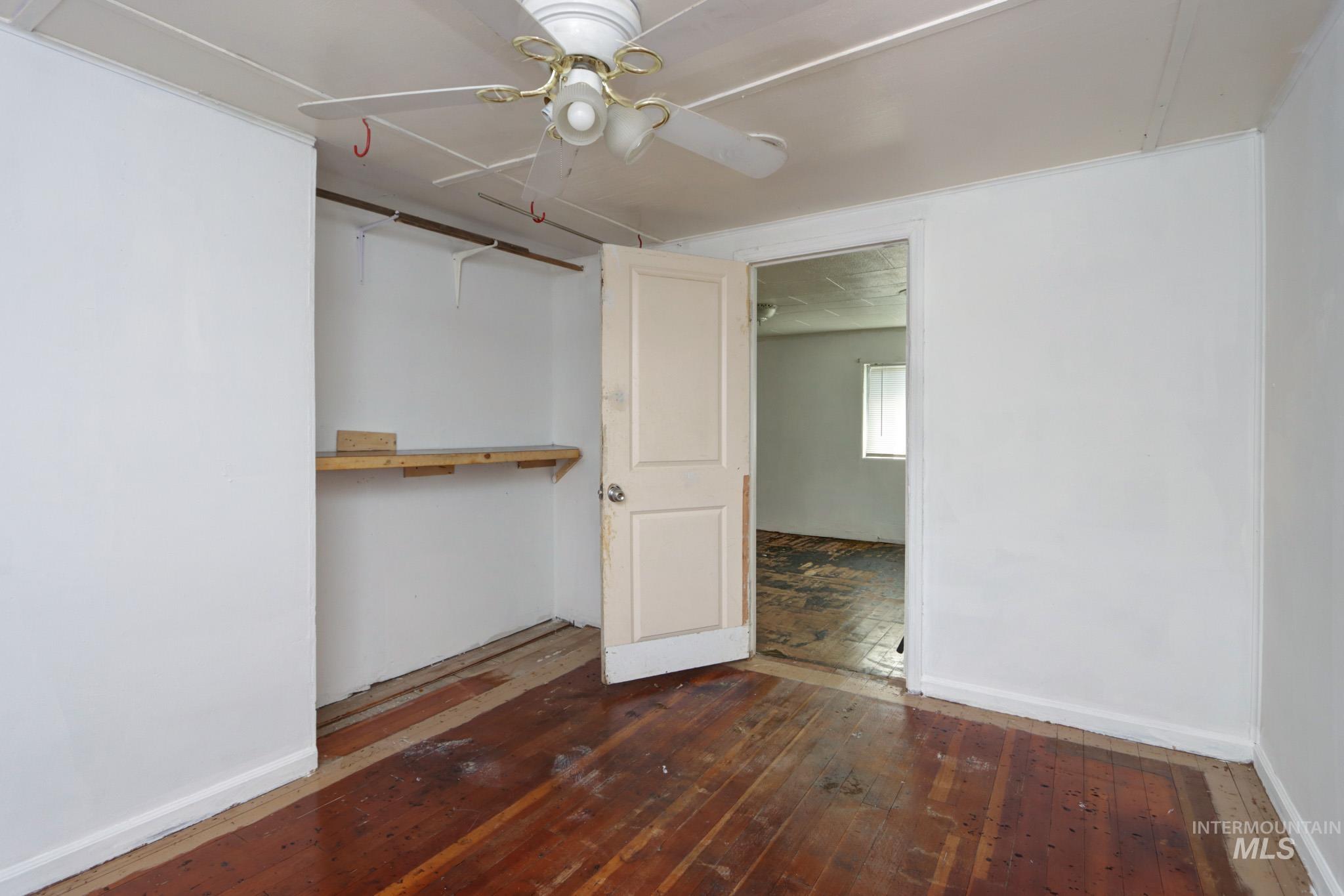 146 Nw 9th St Property Photo 7