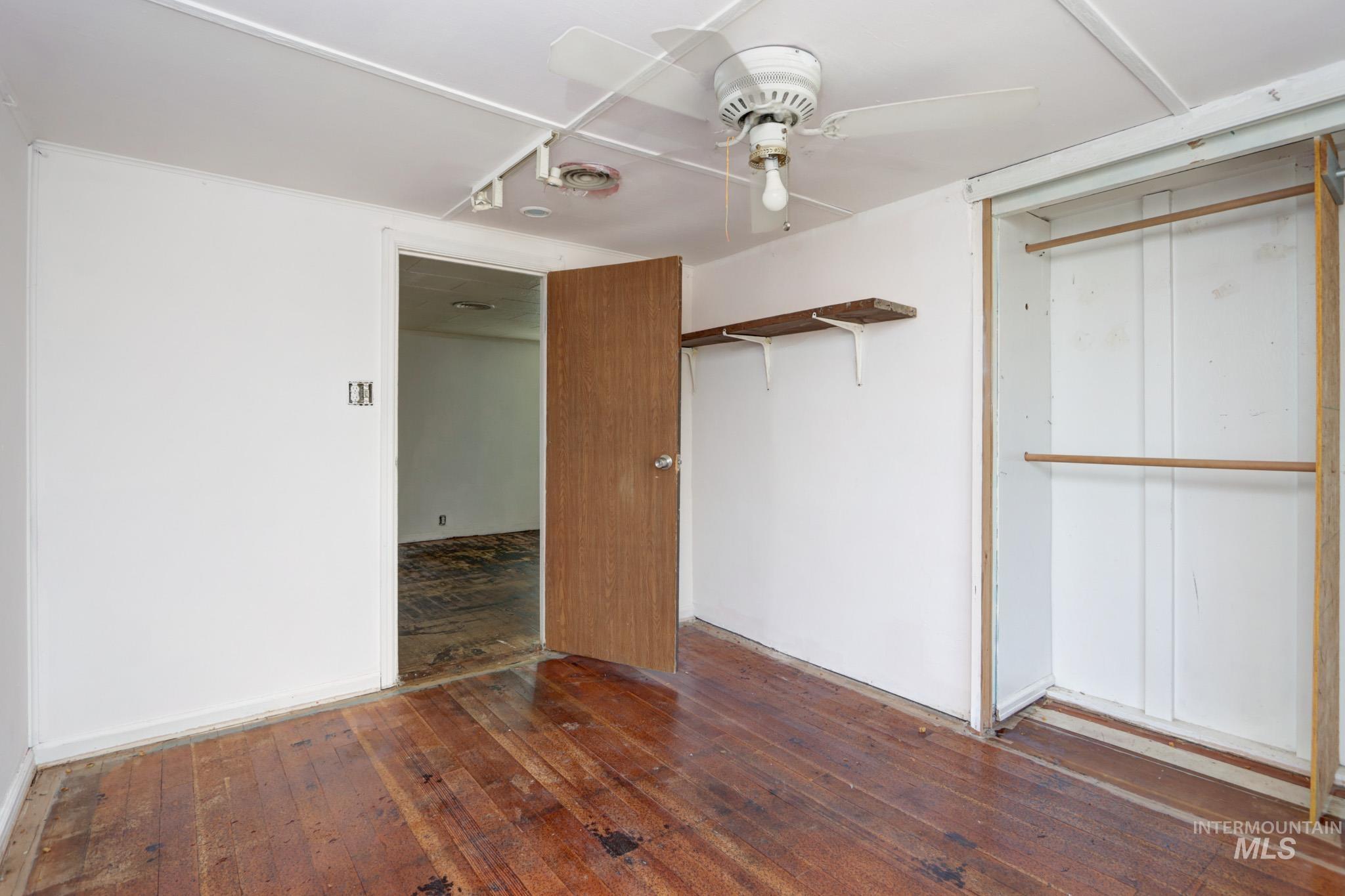 146 Nw 9th St Property Photo 9