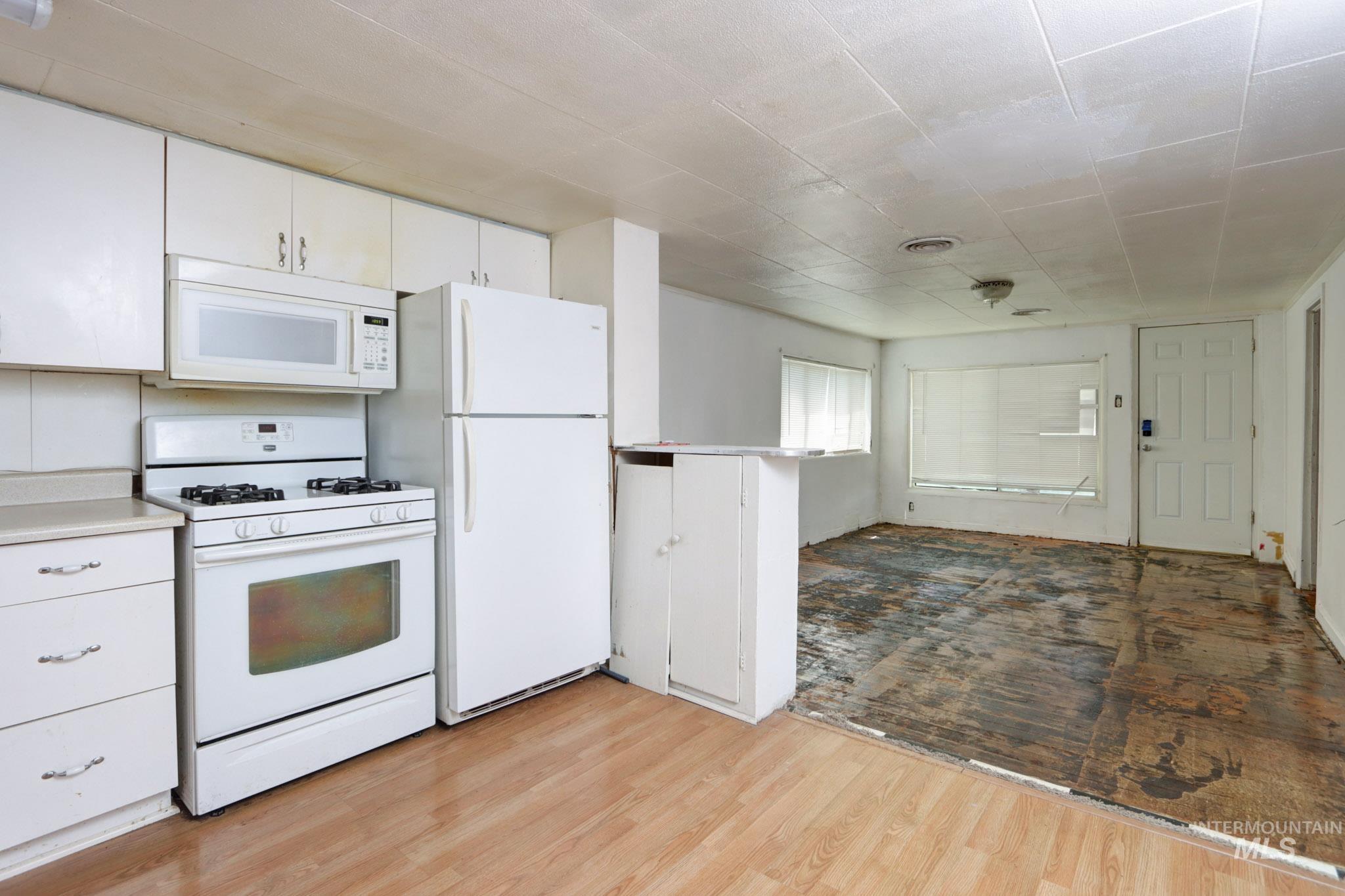 146 Nw 9th St Property Photo 13