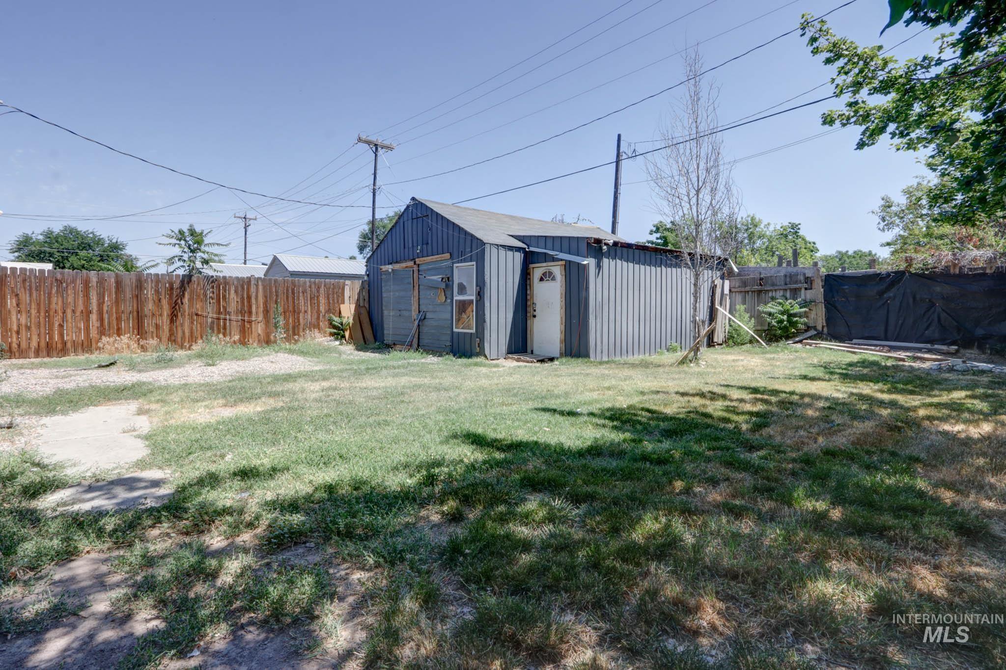 146 Nw 9th St Property Photo 19