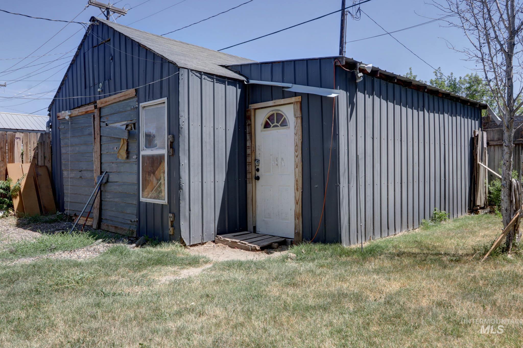 146 Nw 9th St Property Photo 20