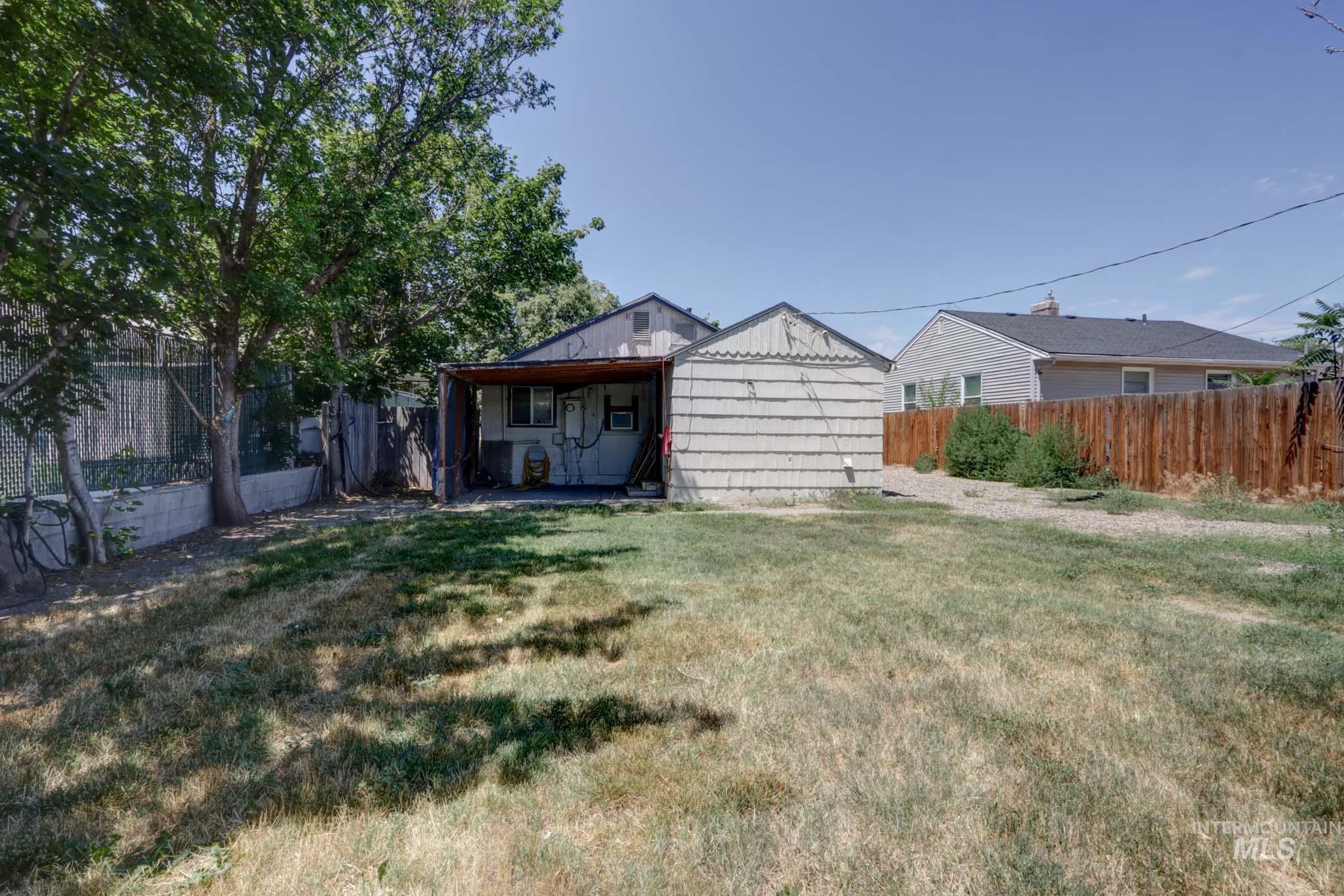 146 Nw 9th St Property Photo 21