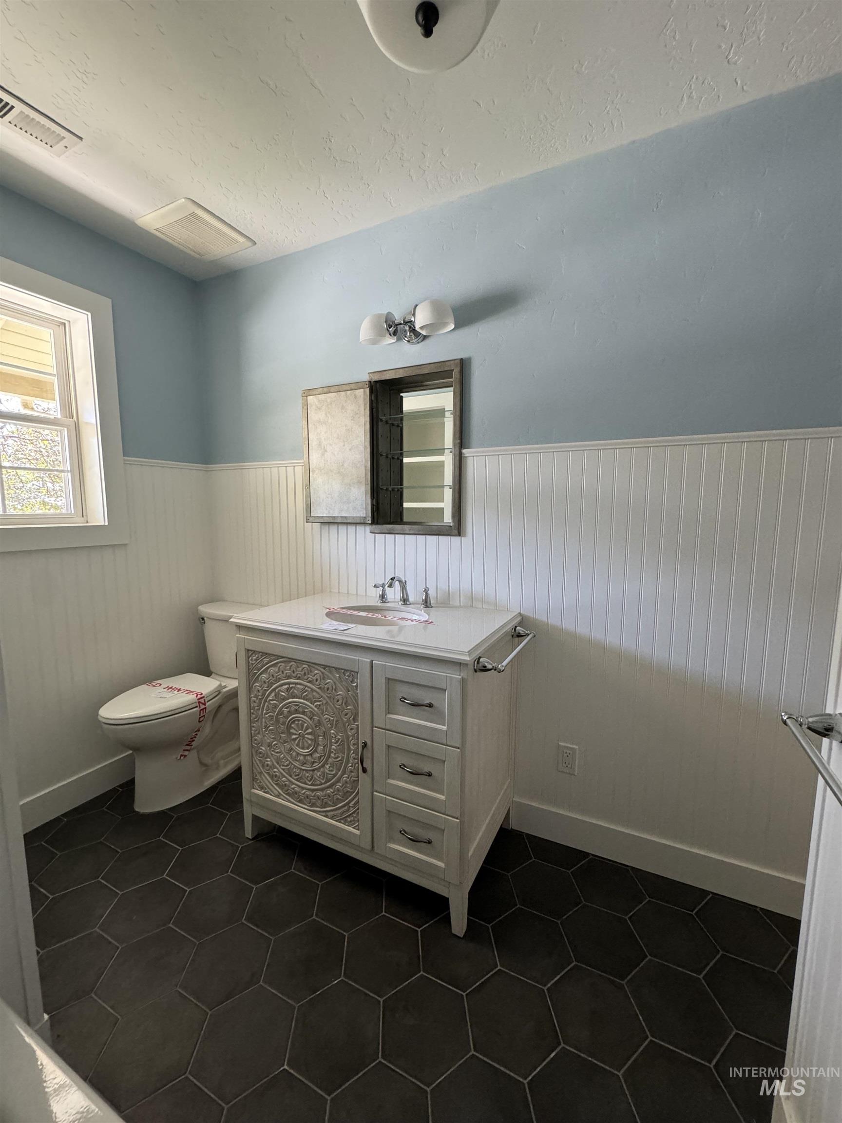 433 N Rene Pl. Property Photo 9