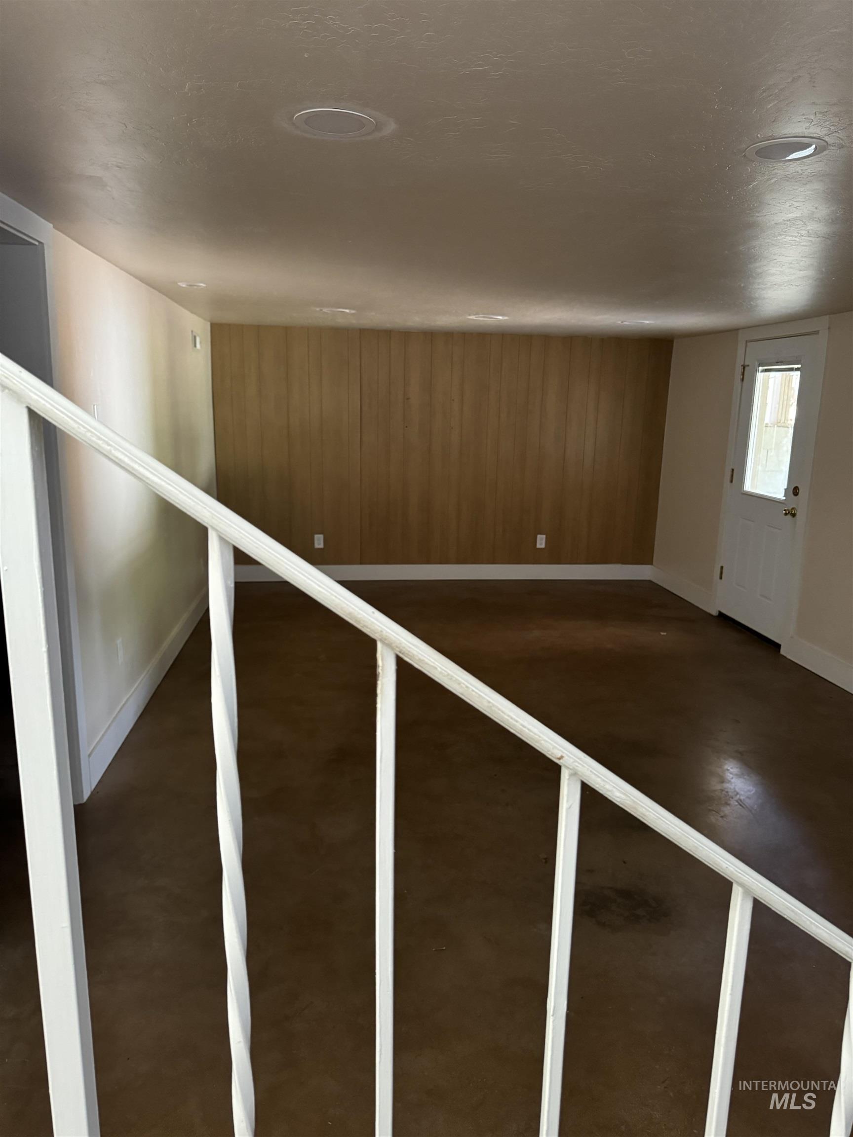 433 N Rene Pl. Property Photo 17