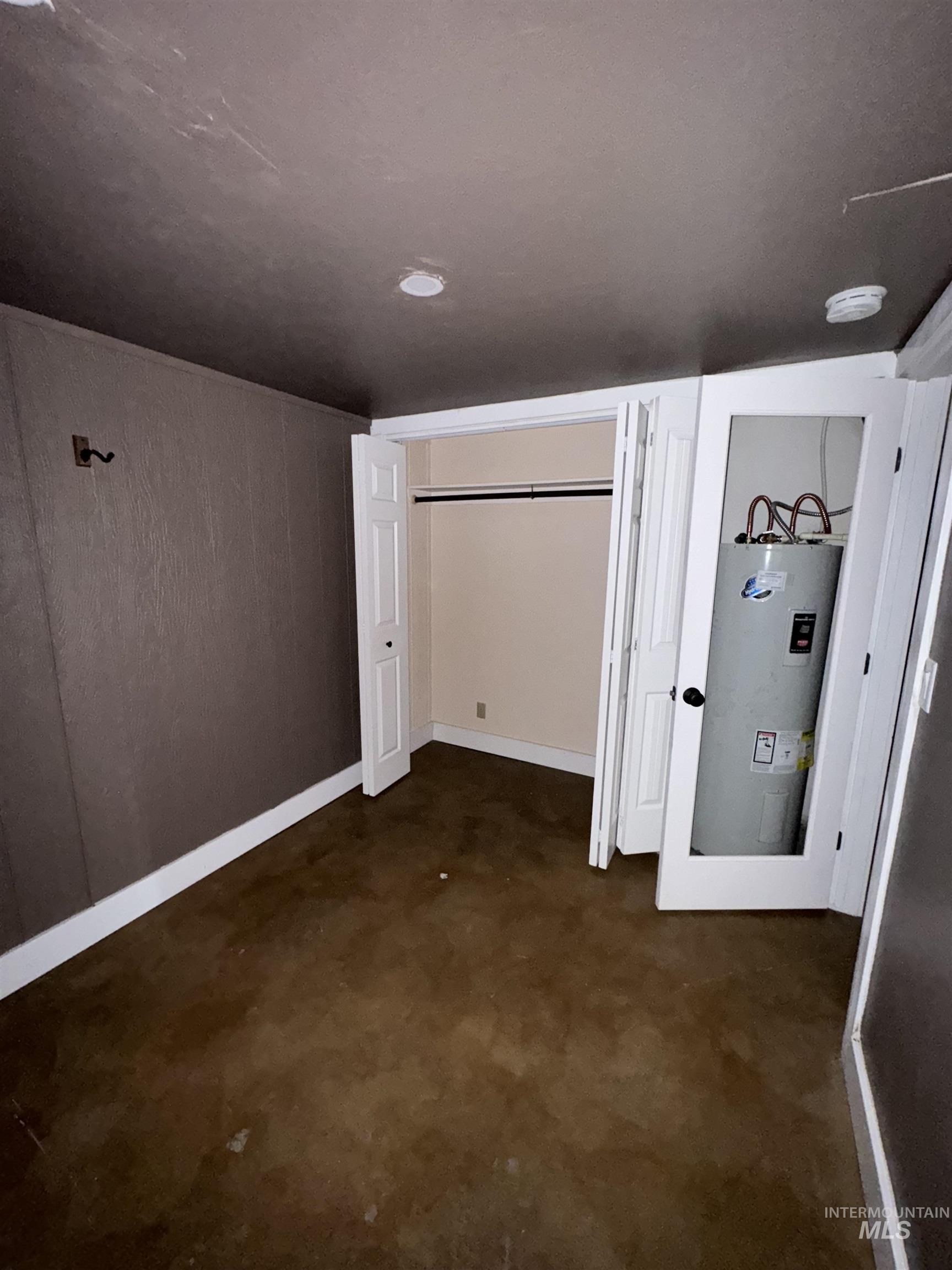 433 N Rene Pl. Property Photo 18