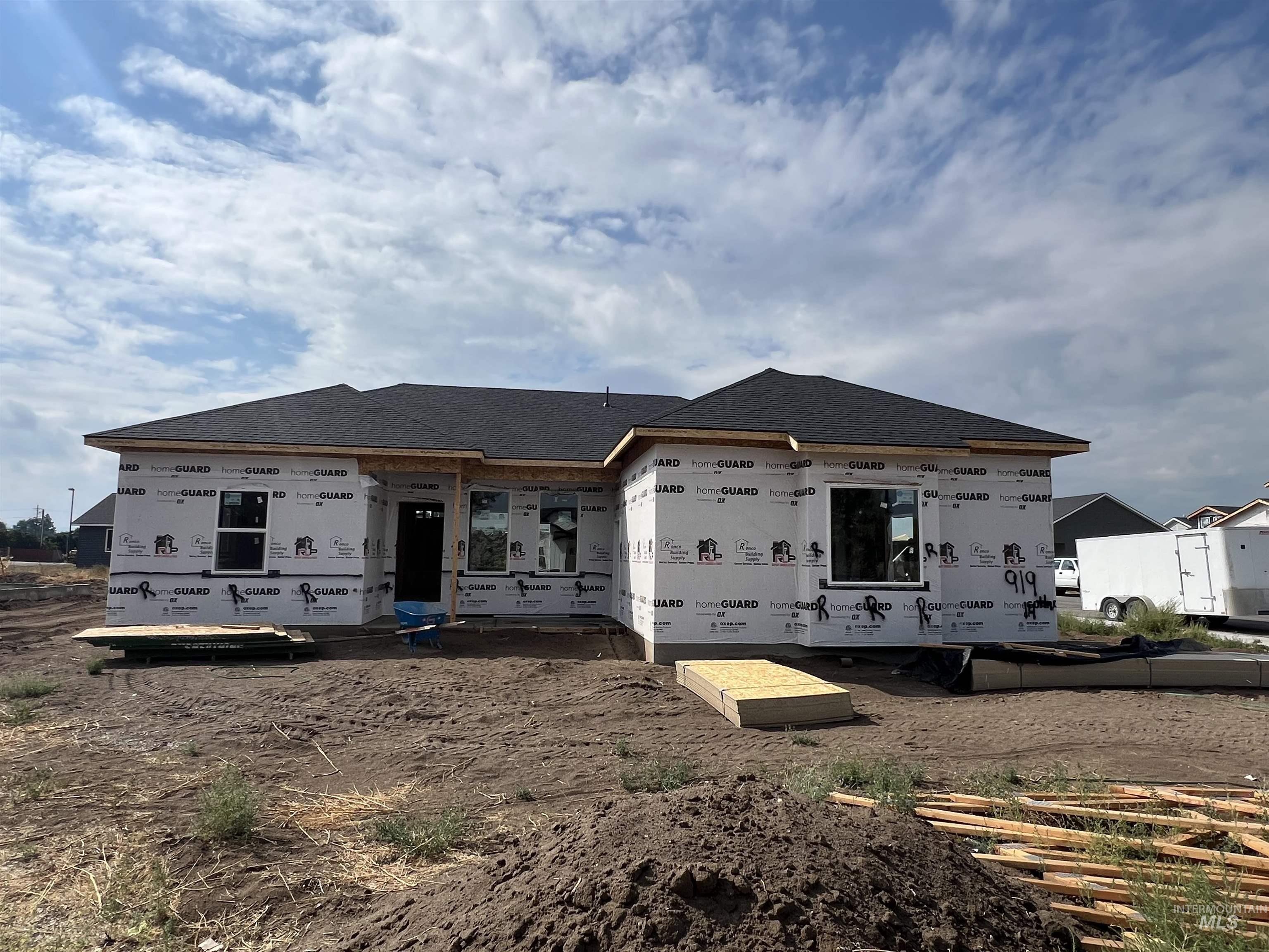 1302 J Property Photo 3