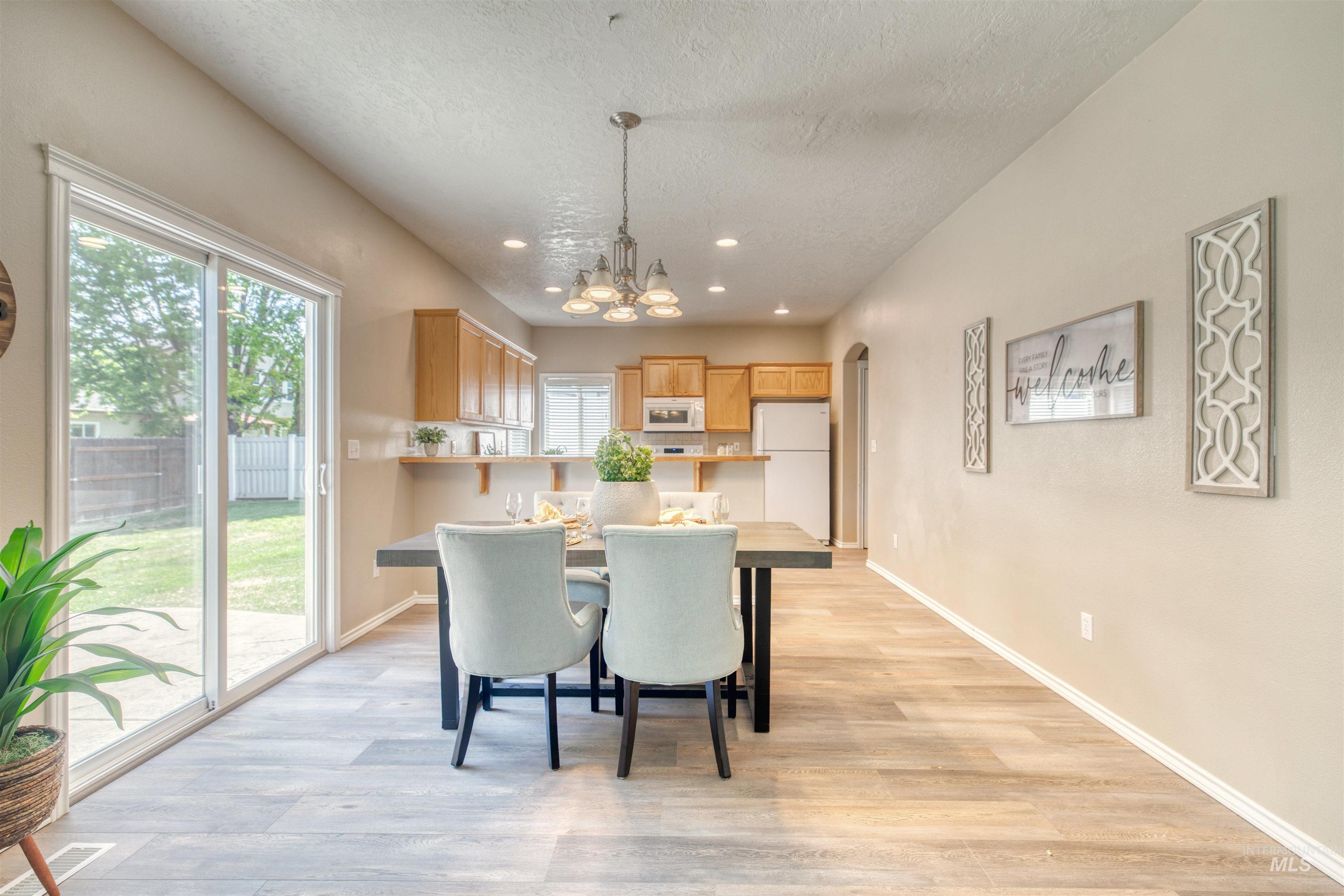 3778 N Elsinore Way Property Photo 17