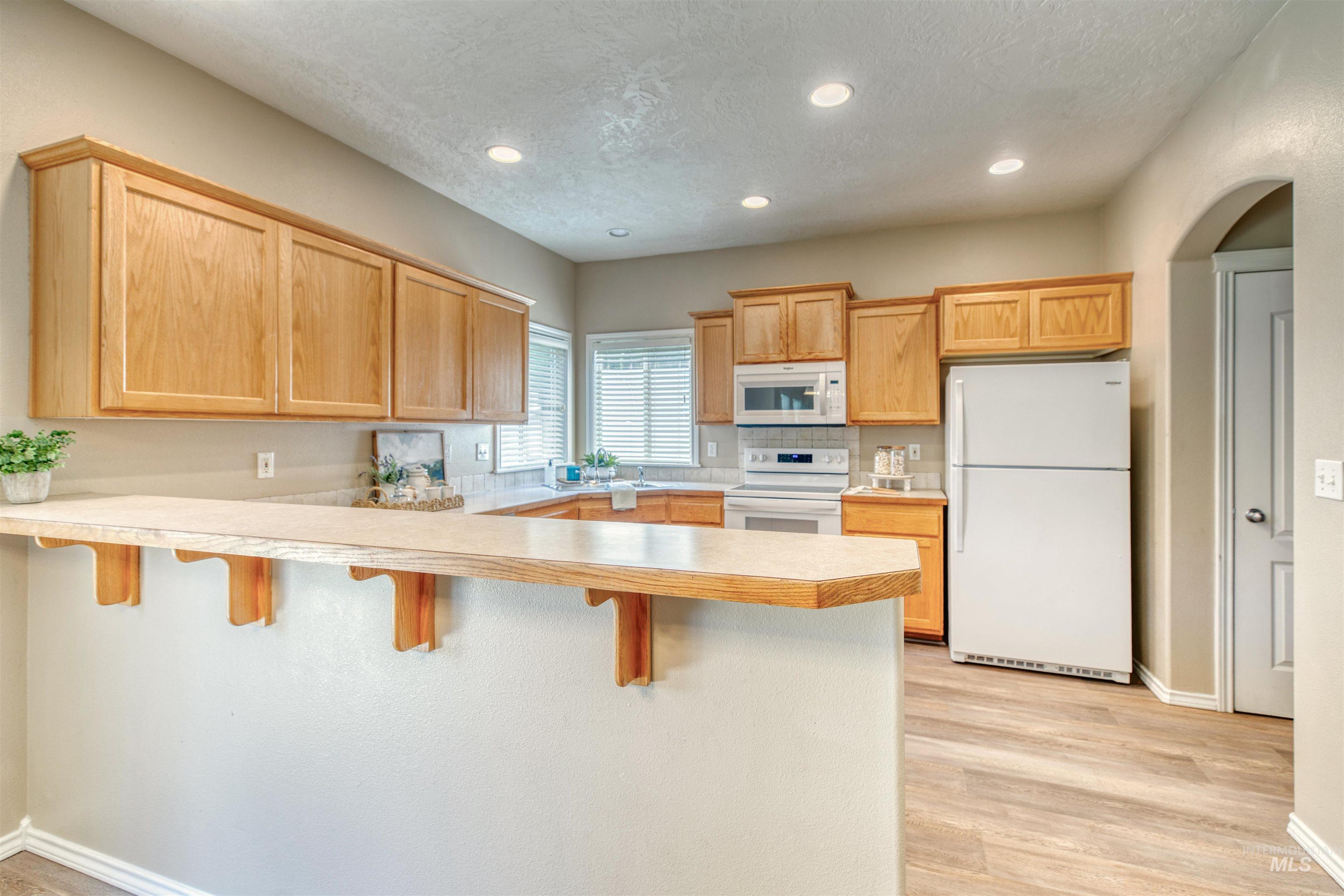 3778 N Elsinore Way Property Photo 18