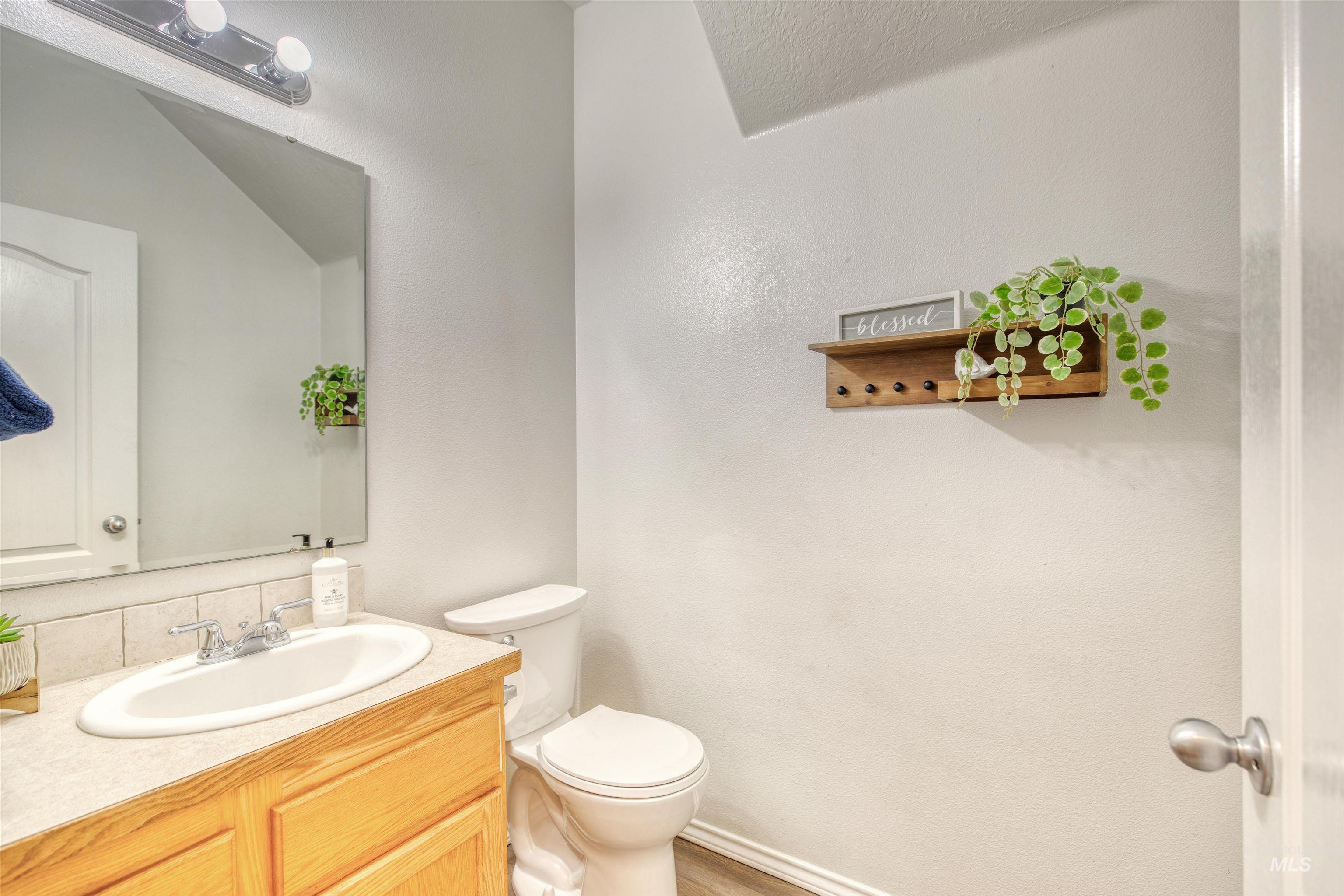 3778 N Elsinore Way Property Photo 22