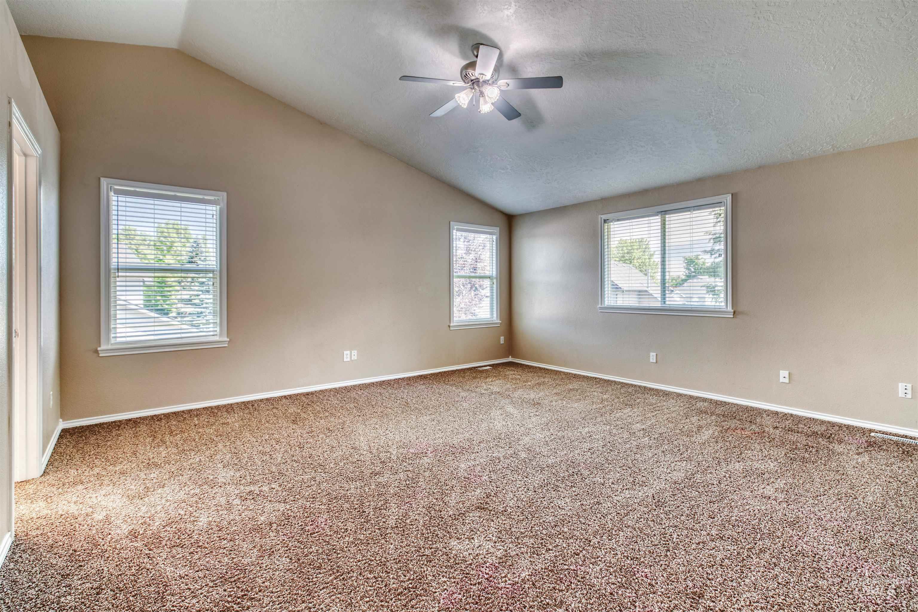 3778 N Elsinore Way Property Photo 24