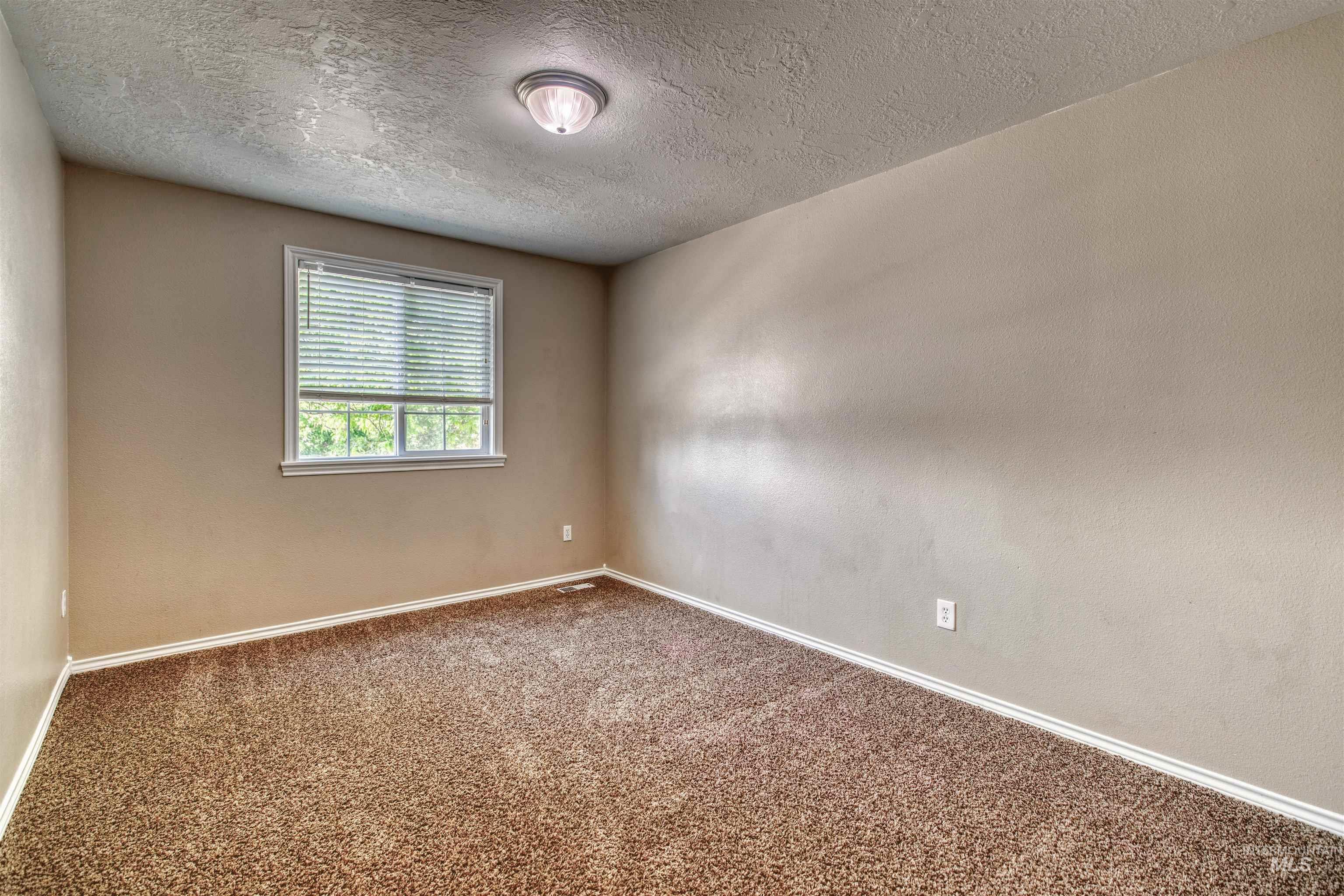 3778 N Elsinore Way Property Photo 30
