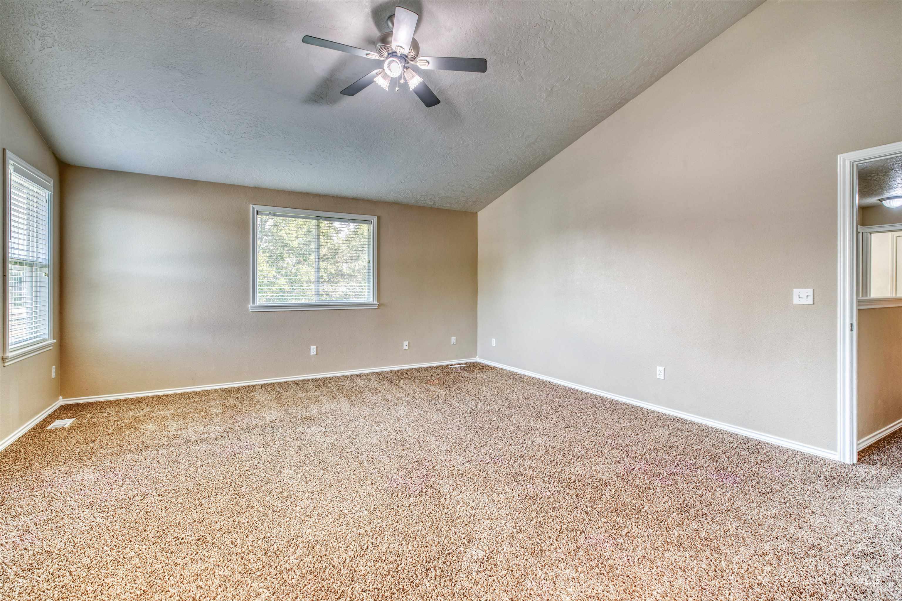3778 N Elsinore Way Property Photo 32