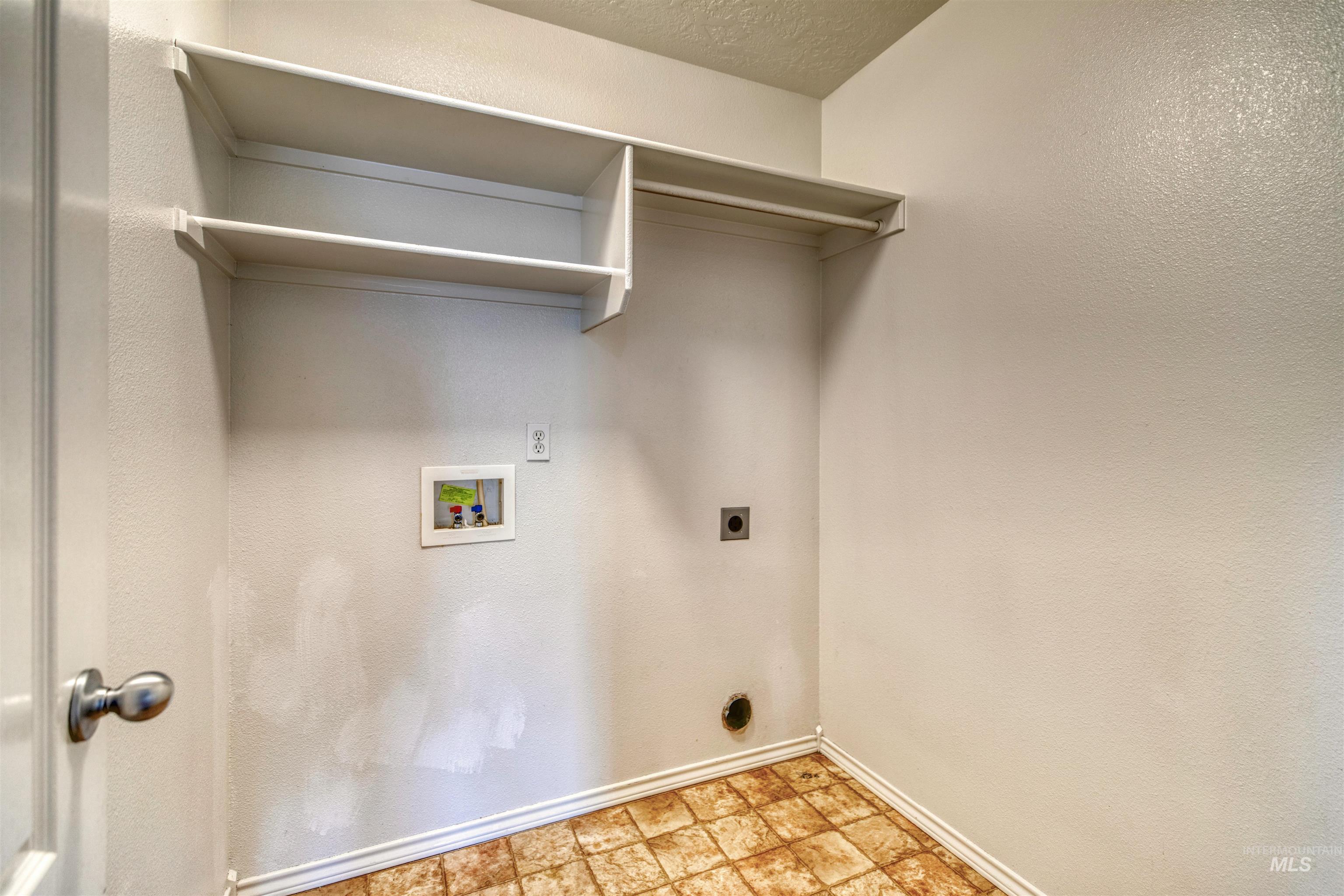 3778 N Elsinore Way Property Photo 33