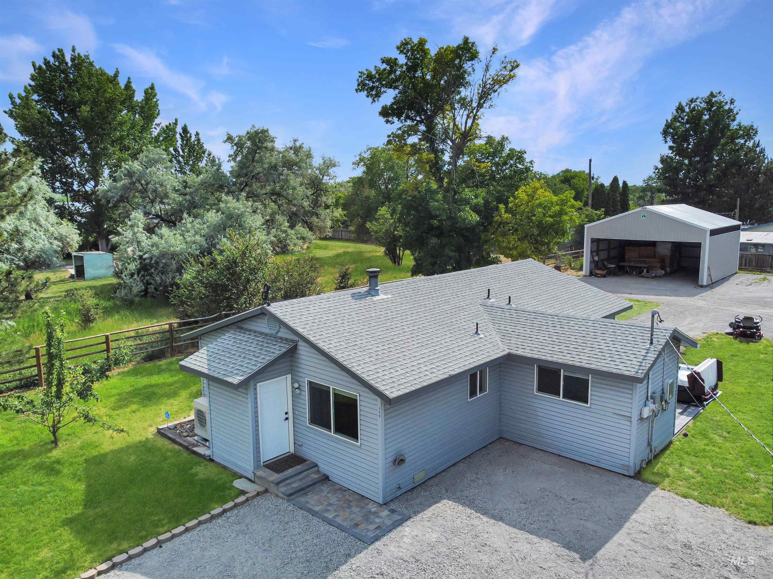 860 Grandview Dr. Property Photo 43