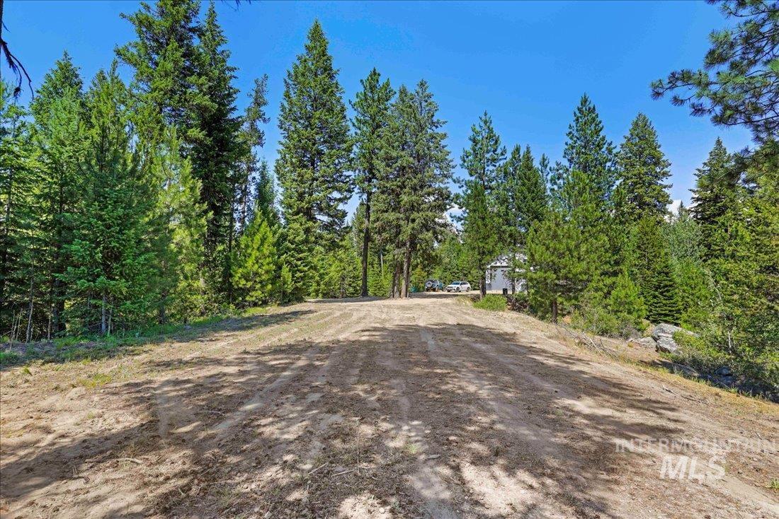 219 Tripod View Drive Property Photo 17