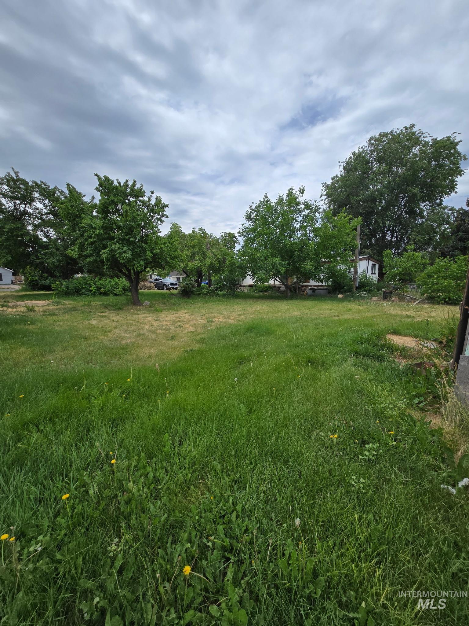214 E Avenue E Property Photo 1