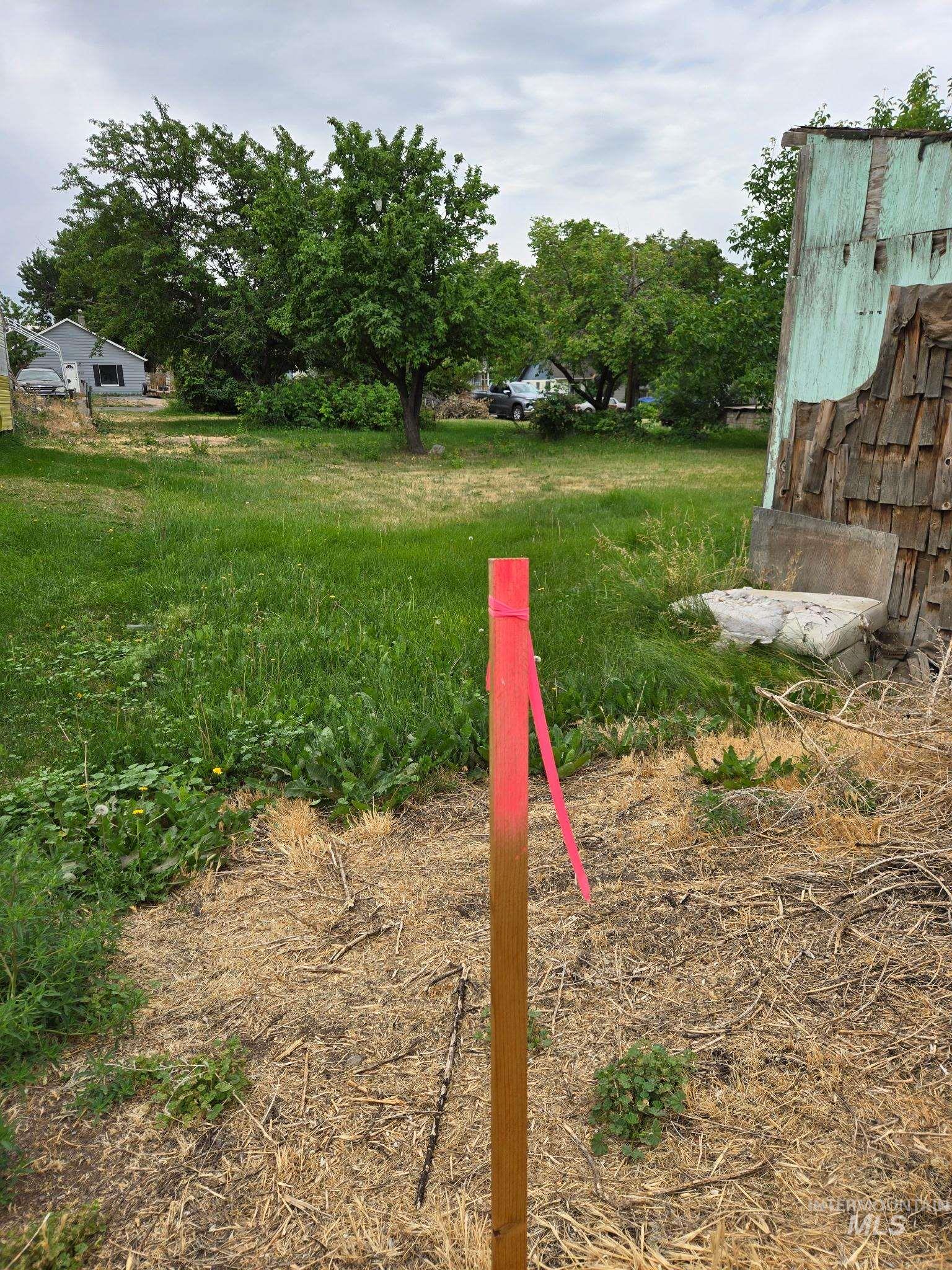 214 E Avenue E Property Photo 6