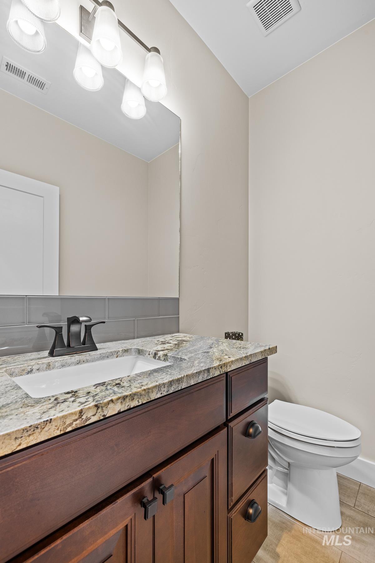 601 Bluewater Circle Property Photo 16